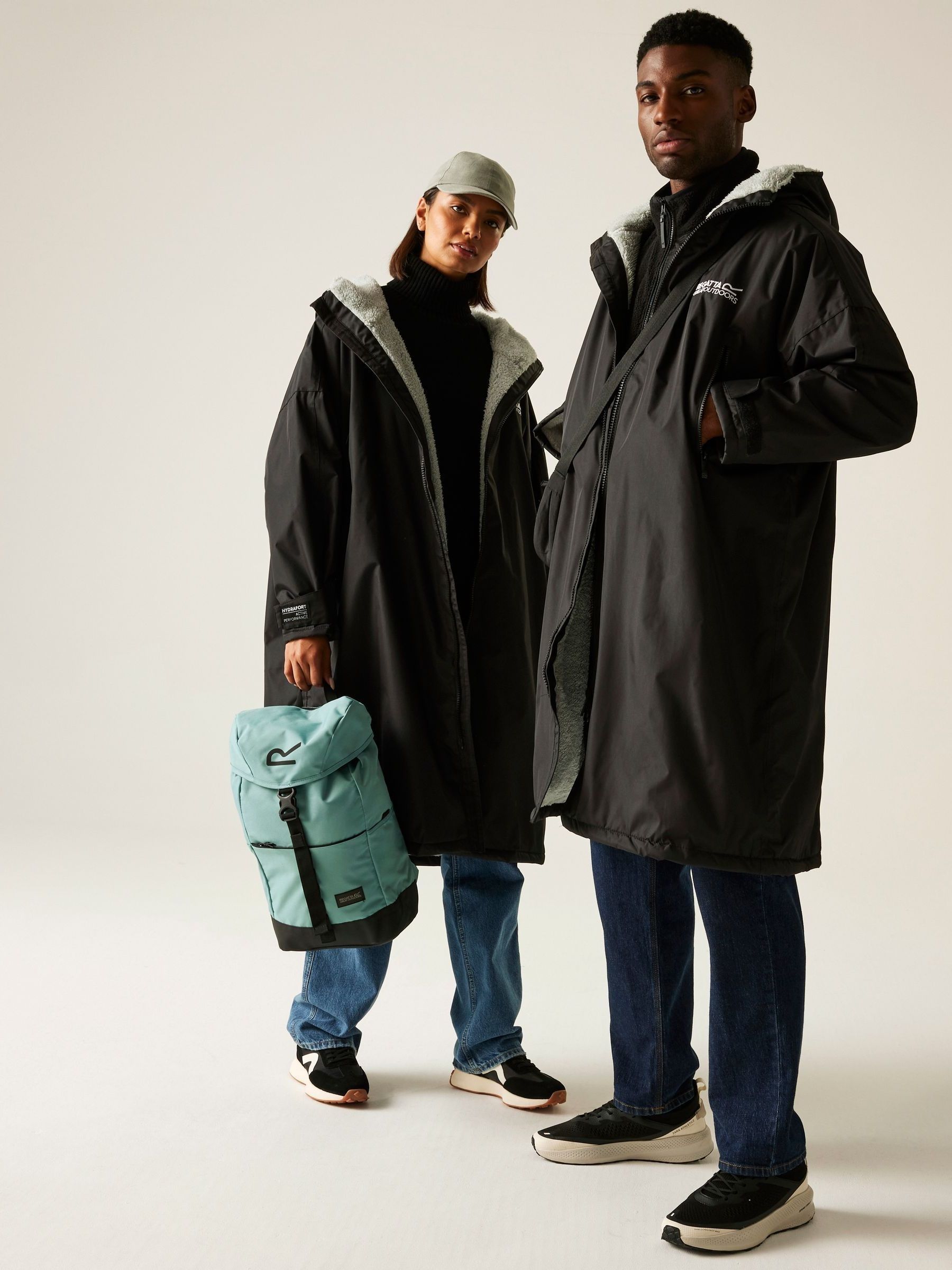 Regatta Black Adult Waterproof Changing Robe