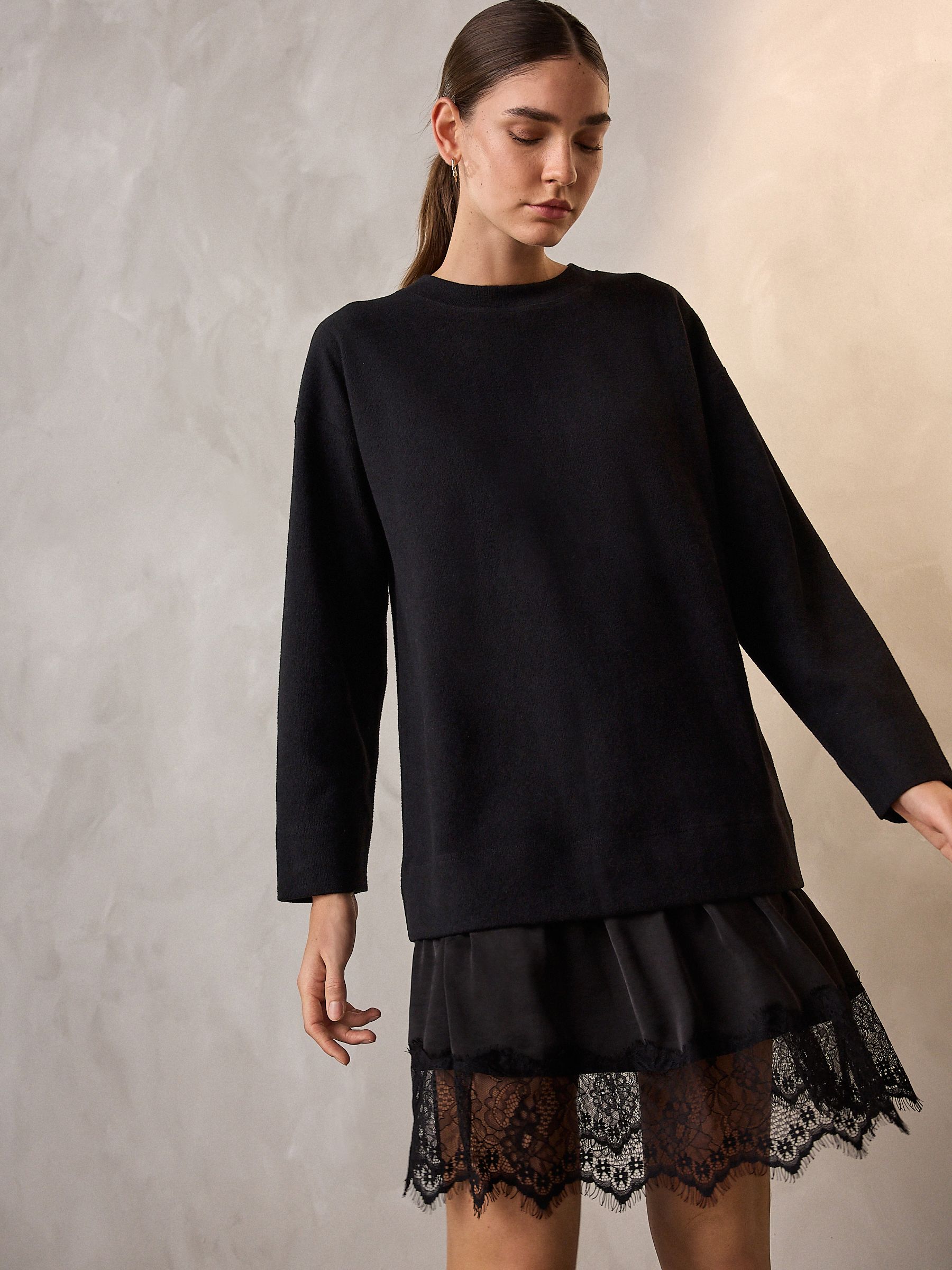 Black 2-In-1 Soft Touch Jumper Lace Skirt