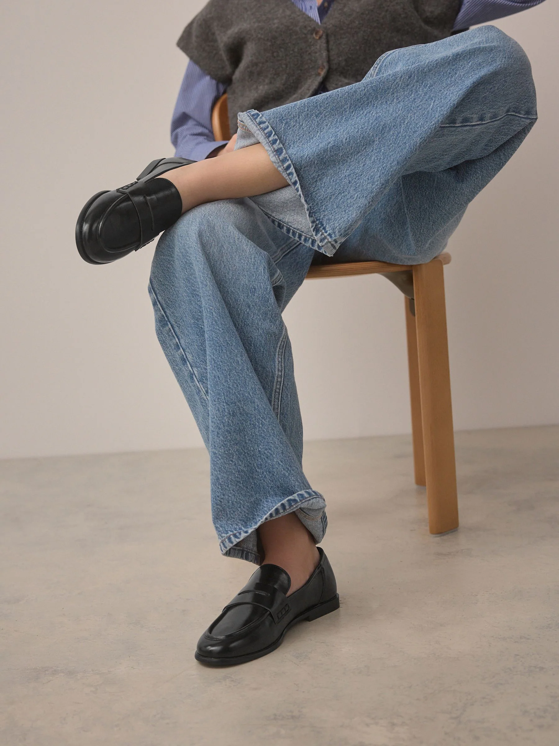 Black Forever Comfort® Round Toe Penny Loafers