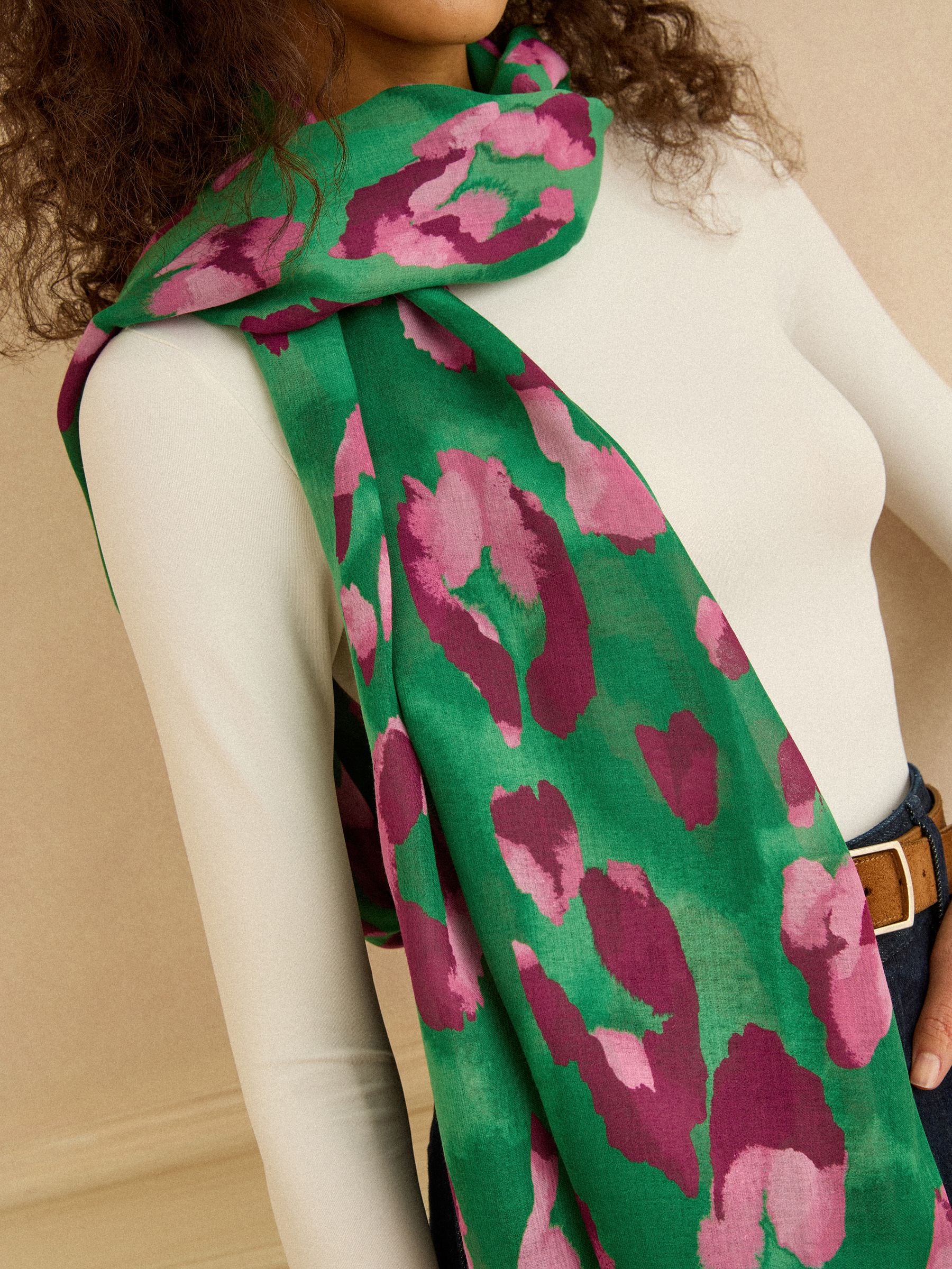 Love & Roses Green Leopard Print Lightweight Scarf