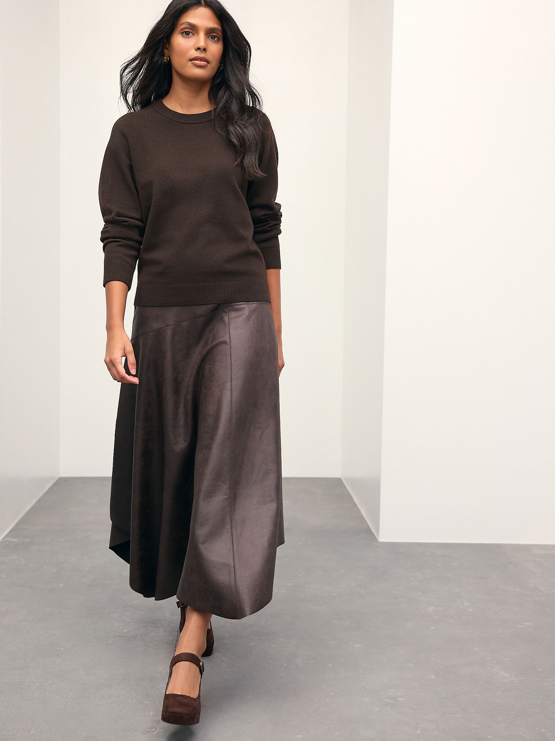 Chocolate Brown Supersoft Crew Neck Long Sleeve Jumper