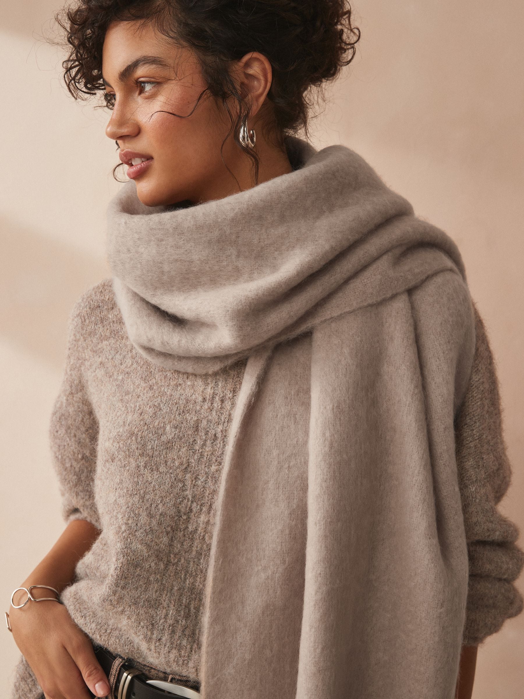 Oatmeal Heavyweight Brushed Blanket Scarf
