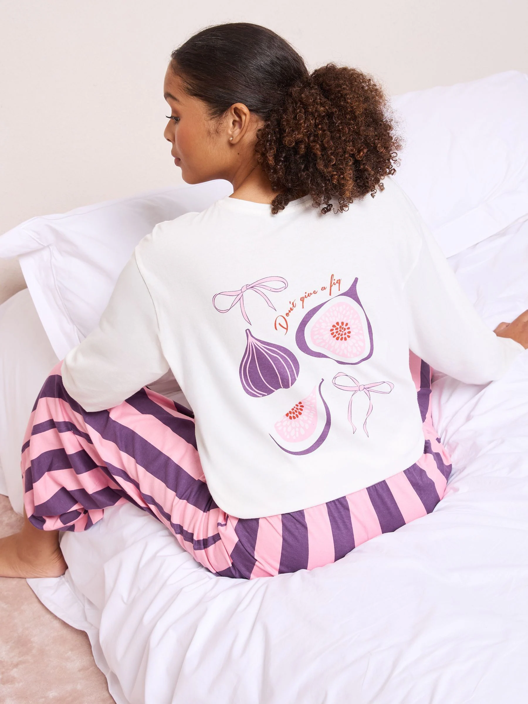 Friends Like These Purple Don’t Give A Fig Long Sleeve Pyjamas