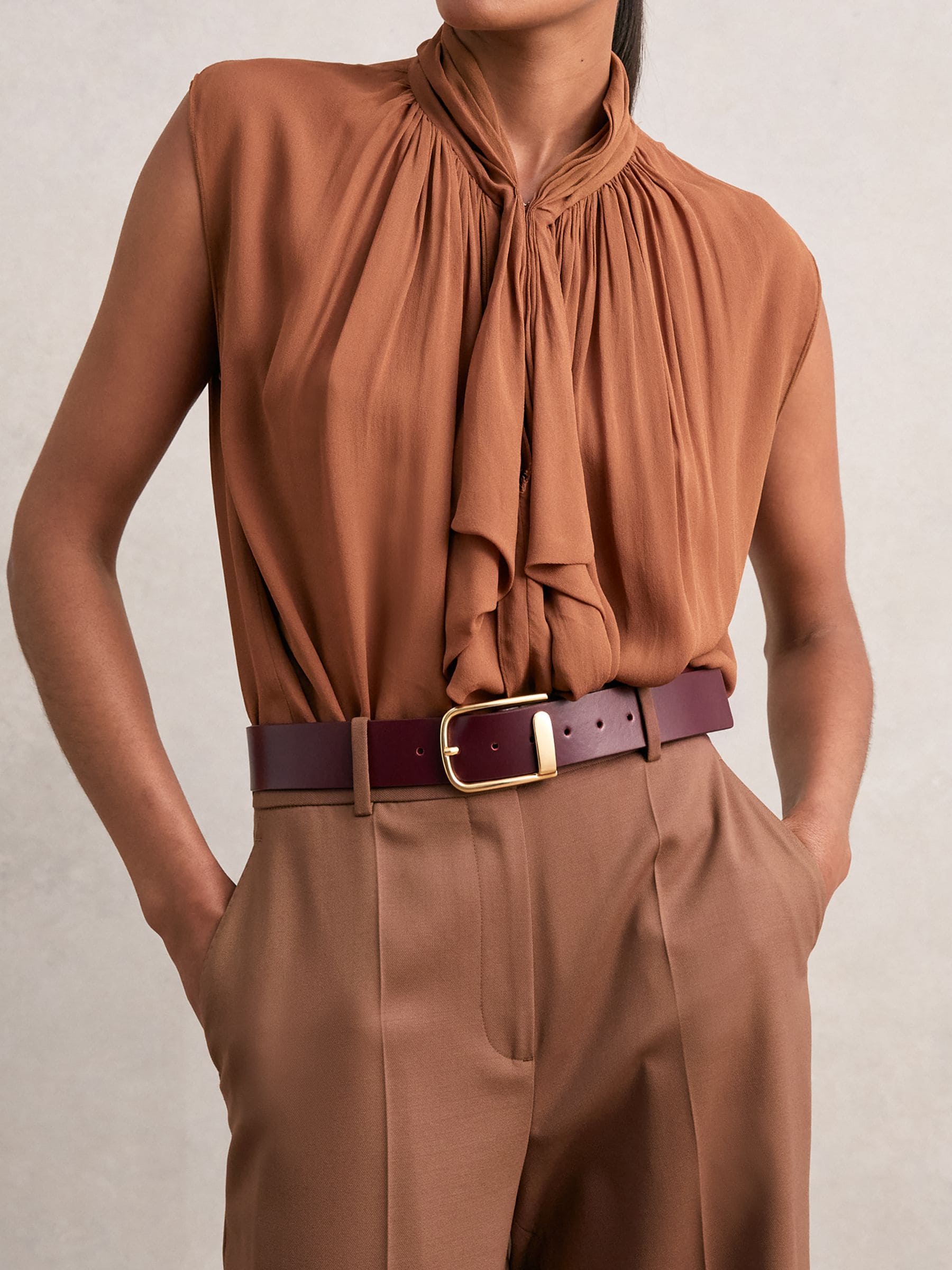 Reiss Burgundy Iyla Leather Half-Keeper Belt