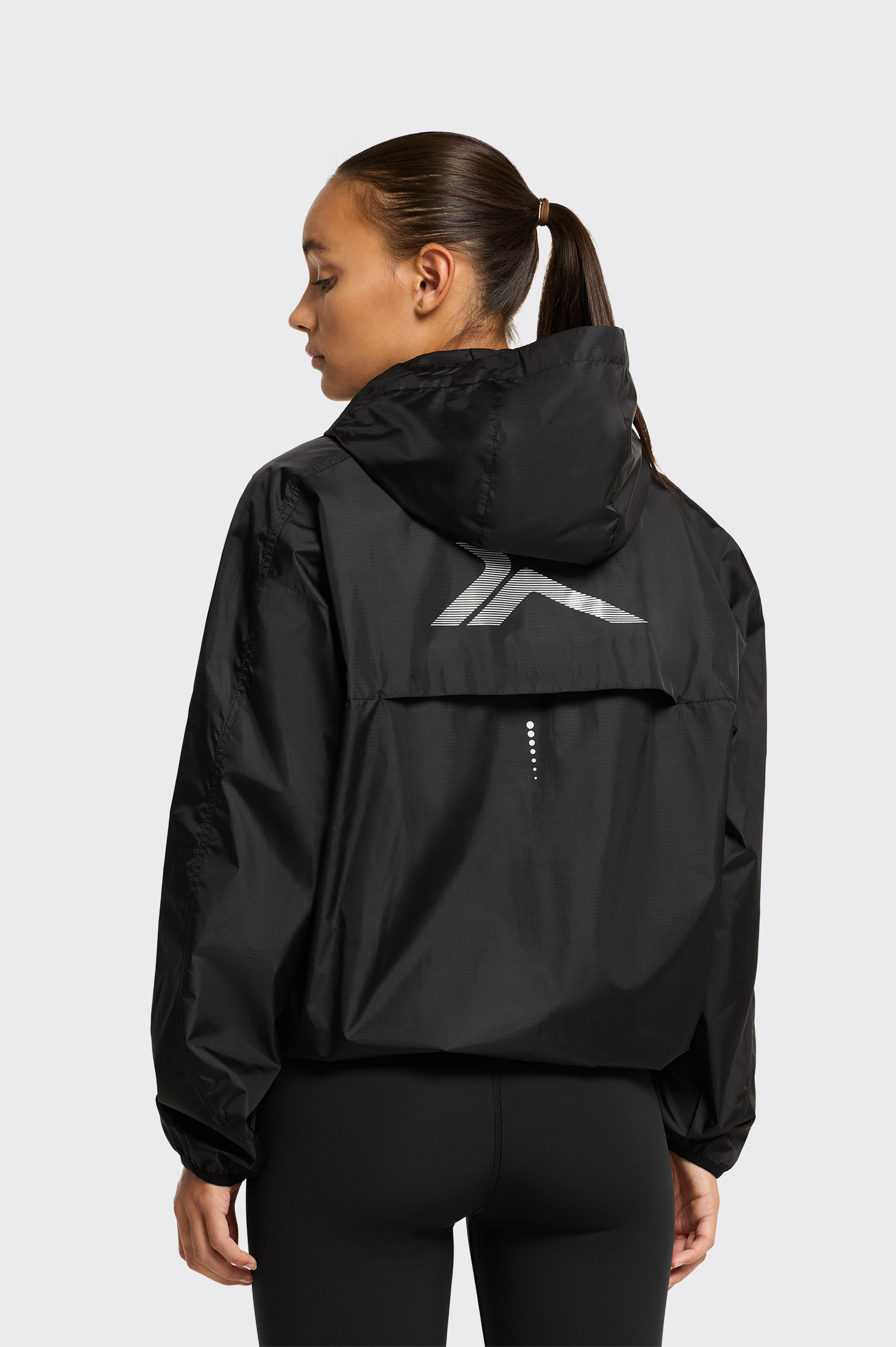 Cortavientos Running Tenth Mujer