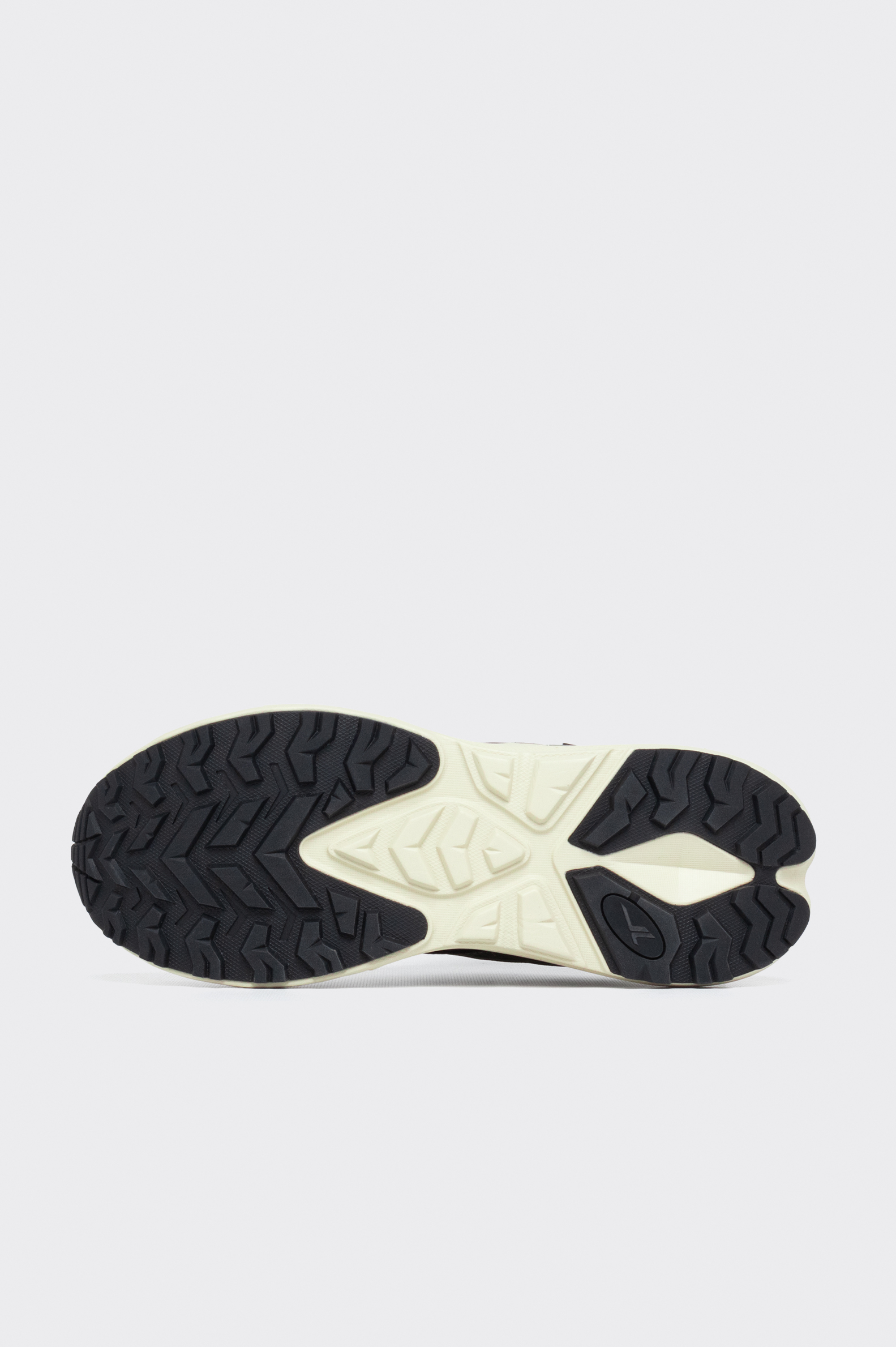 Zapatilla Outdoor Tenth Cross Door Hombre