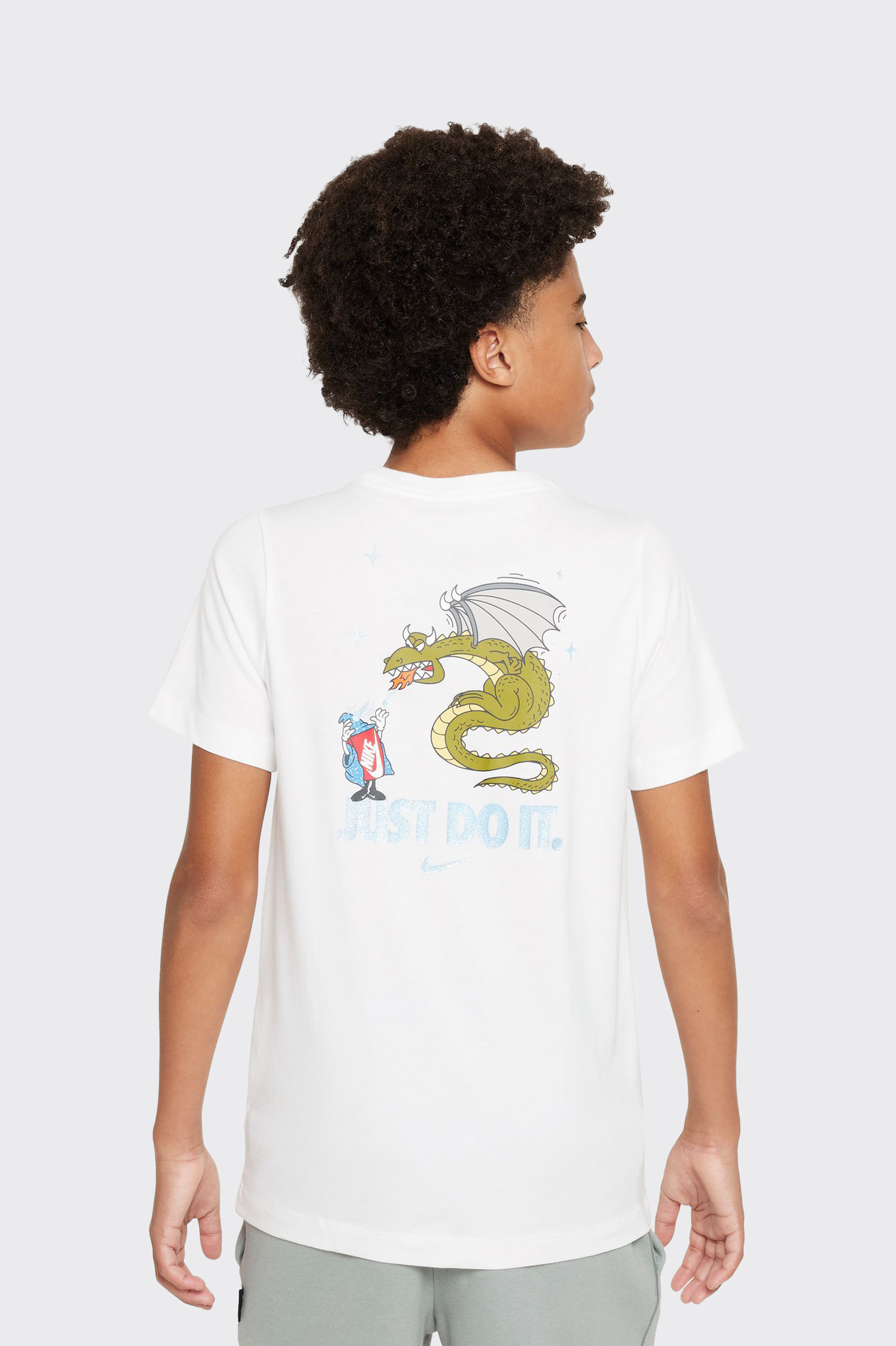 Camiseta Nike Sportswear Luna New Year Niño