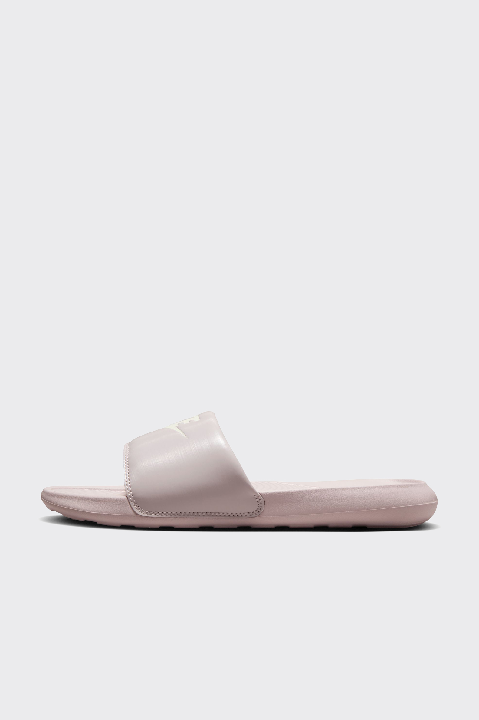 Chanclas Nike Victori One Slides Platinum Viole Mujer