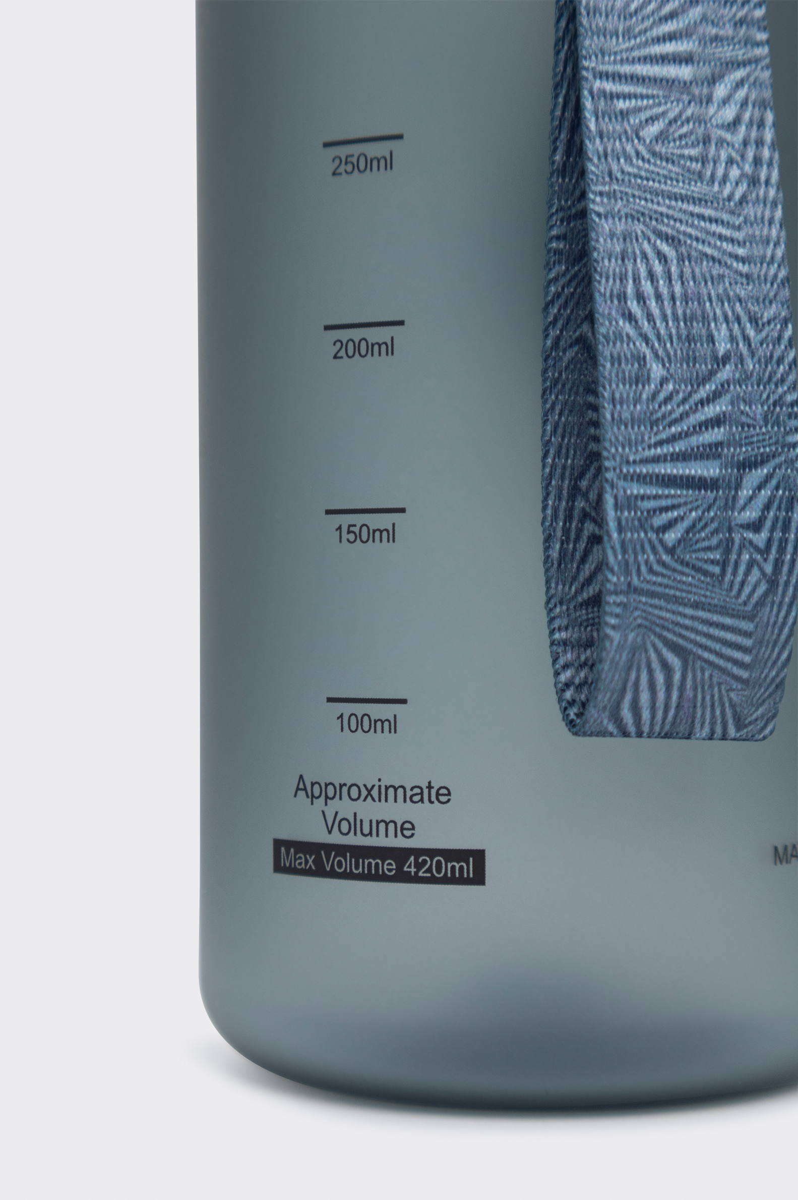 Botella Essentials Tenth Tritan T-rex 420 Ml