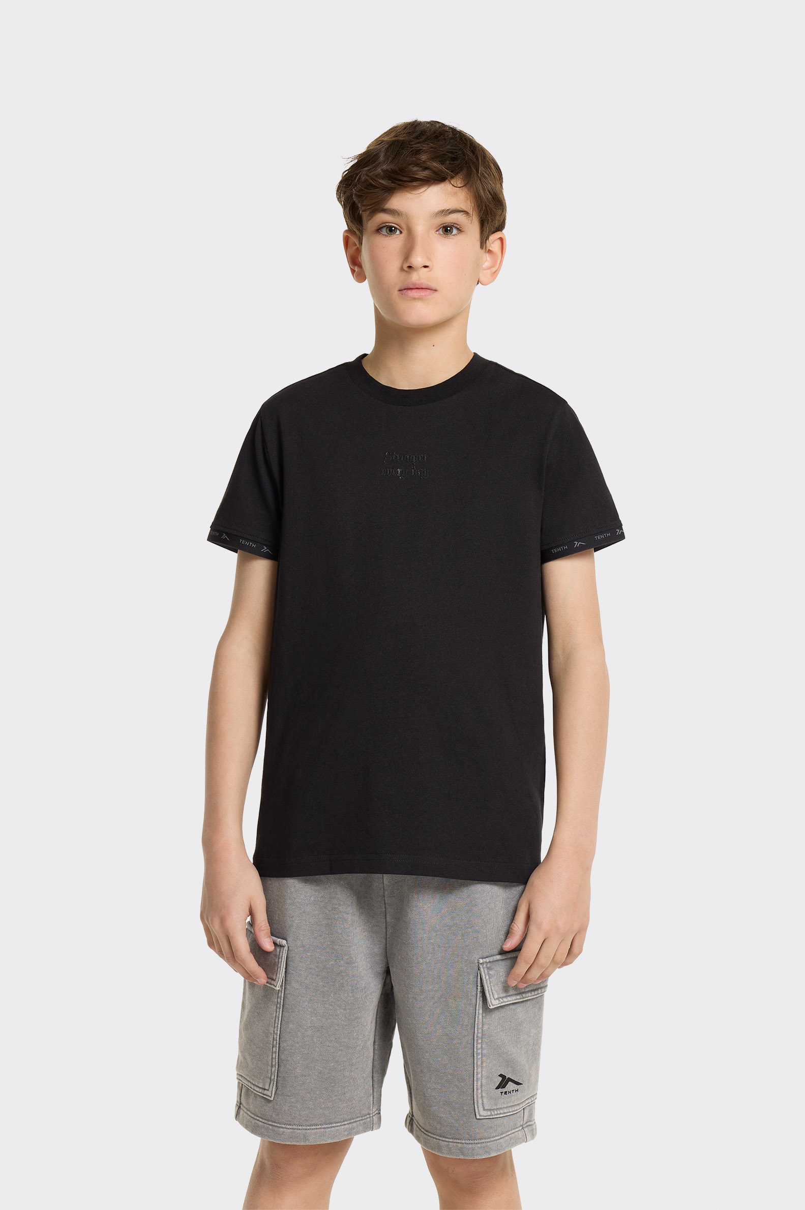 Camiseta Essentials Tenth Mangas Goma Niño