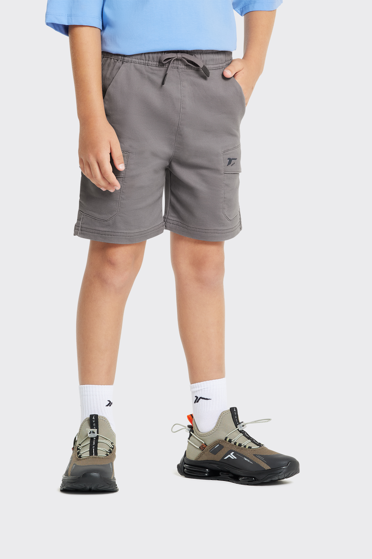 Bermuda Exclusives Tenth Chinogging Niño