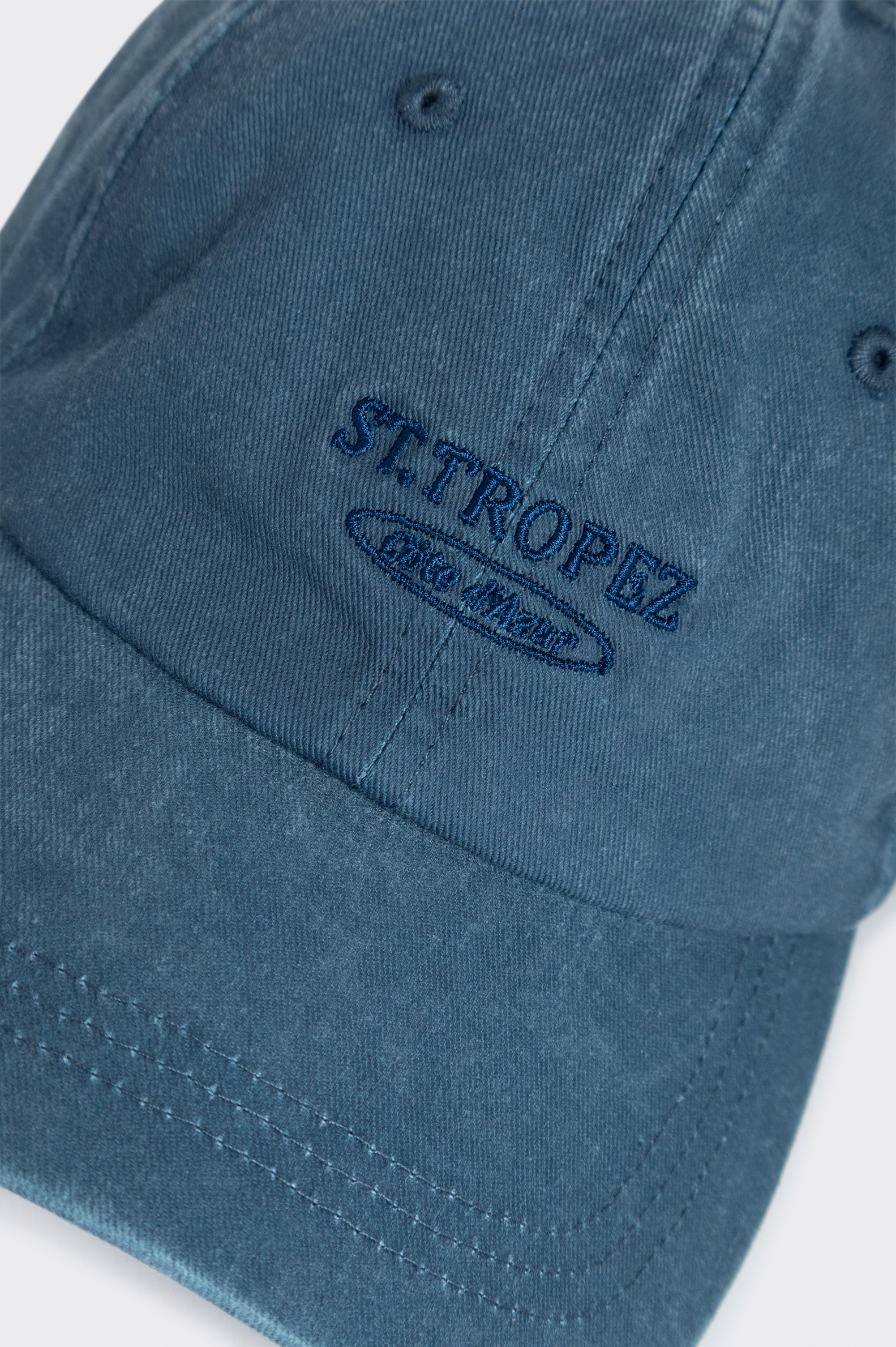 Gorra Essentials Tenth Embroidery