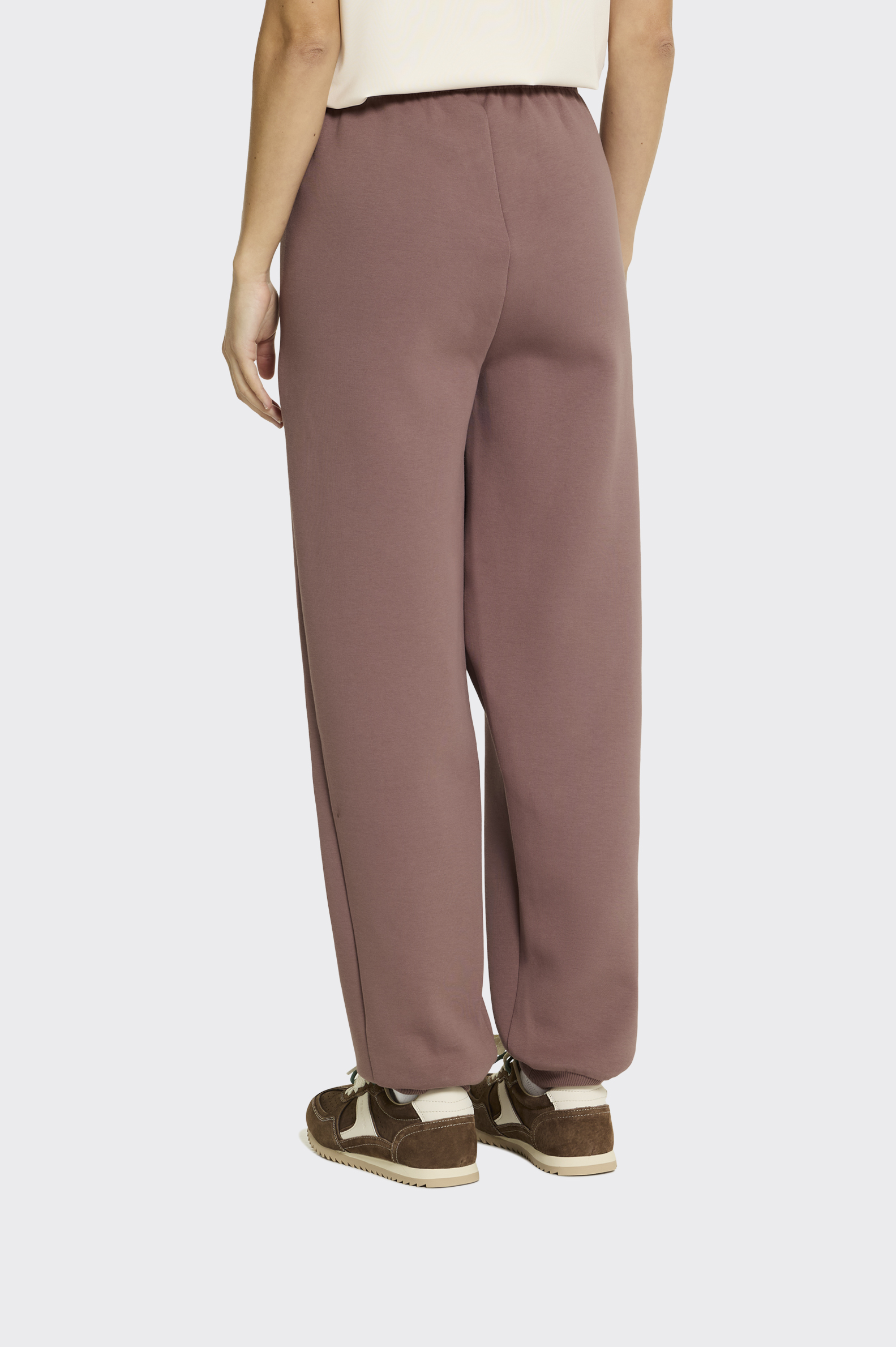 Pantalón Essentials Tenth Jogger Interlock Mujer
