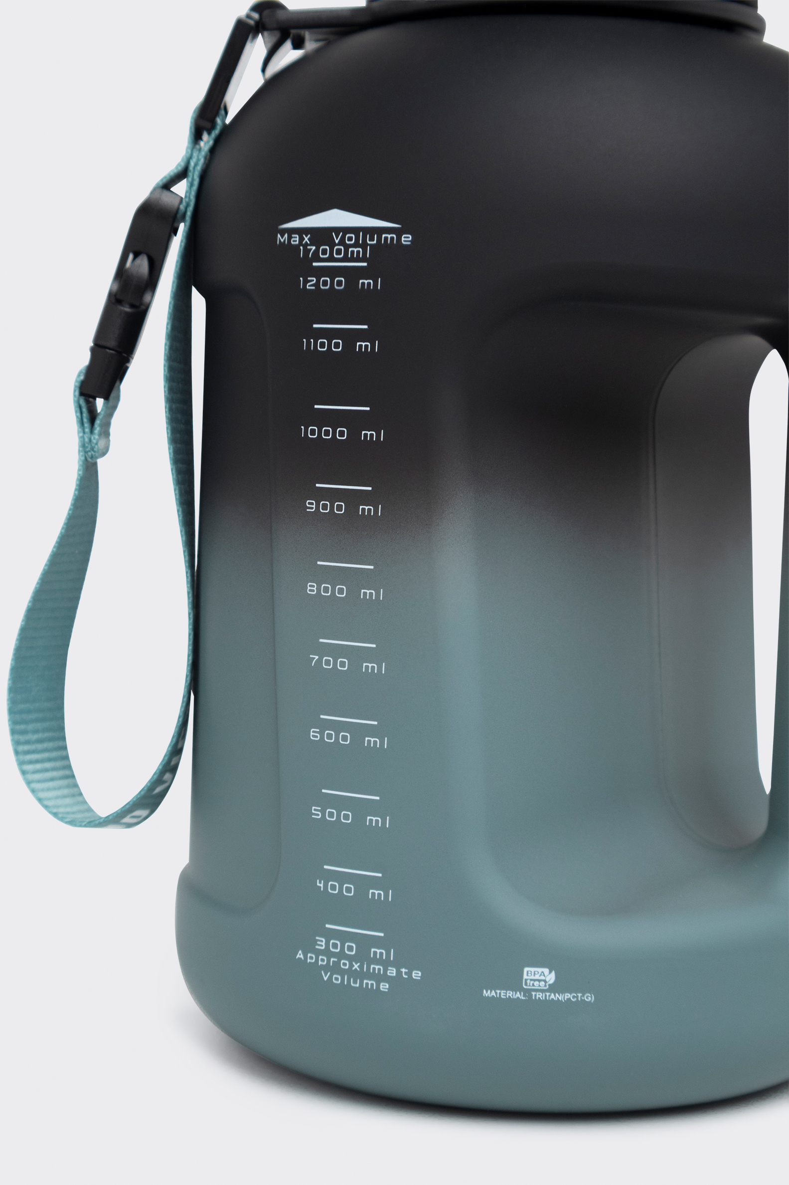 Botella Essentials Tenth Tritán 1700 Ml Degradada