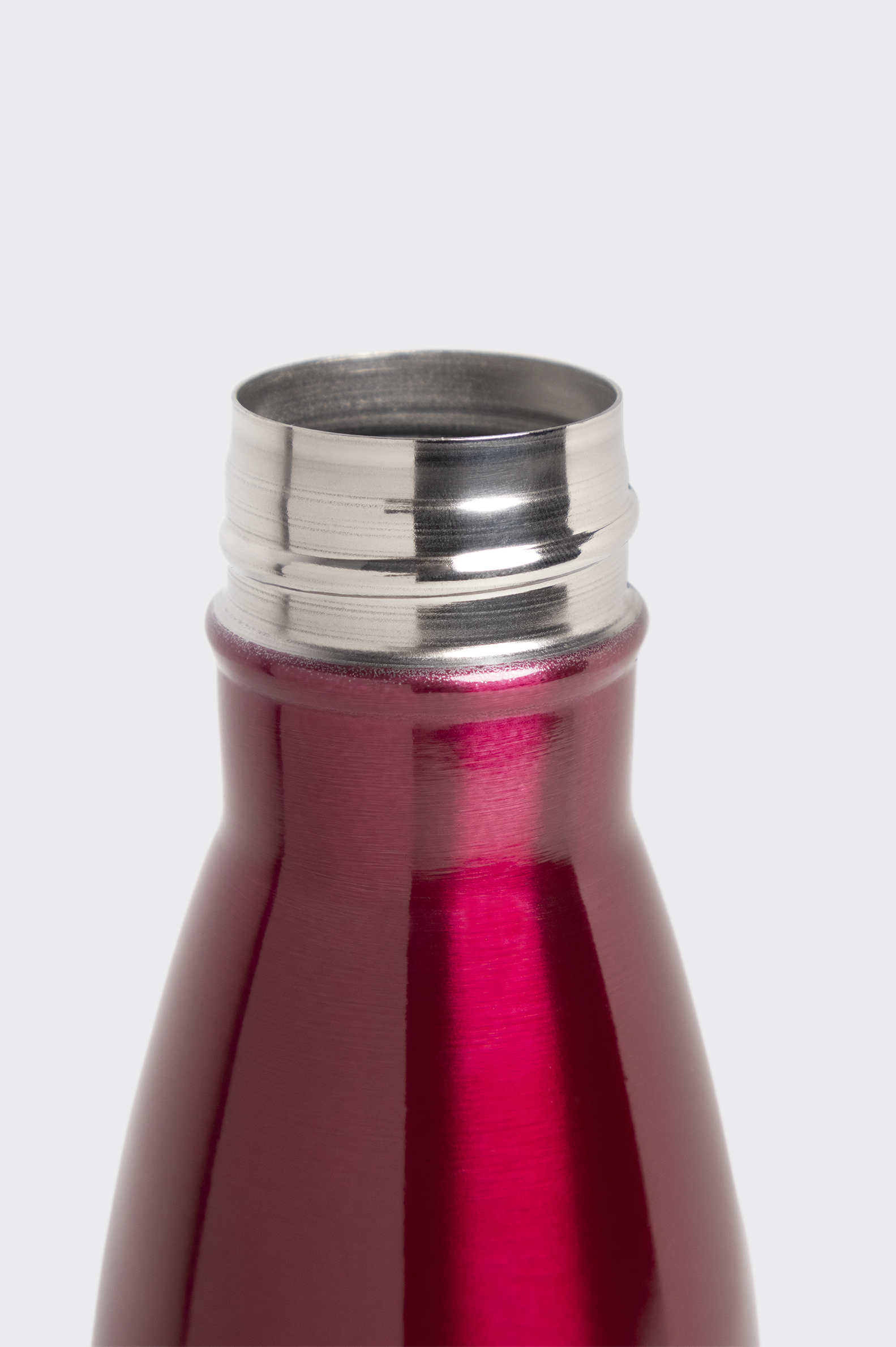 Botella Tenth Metal Capacidad 750 Ml