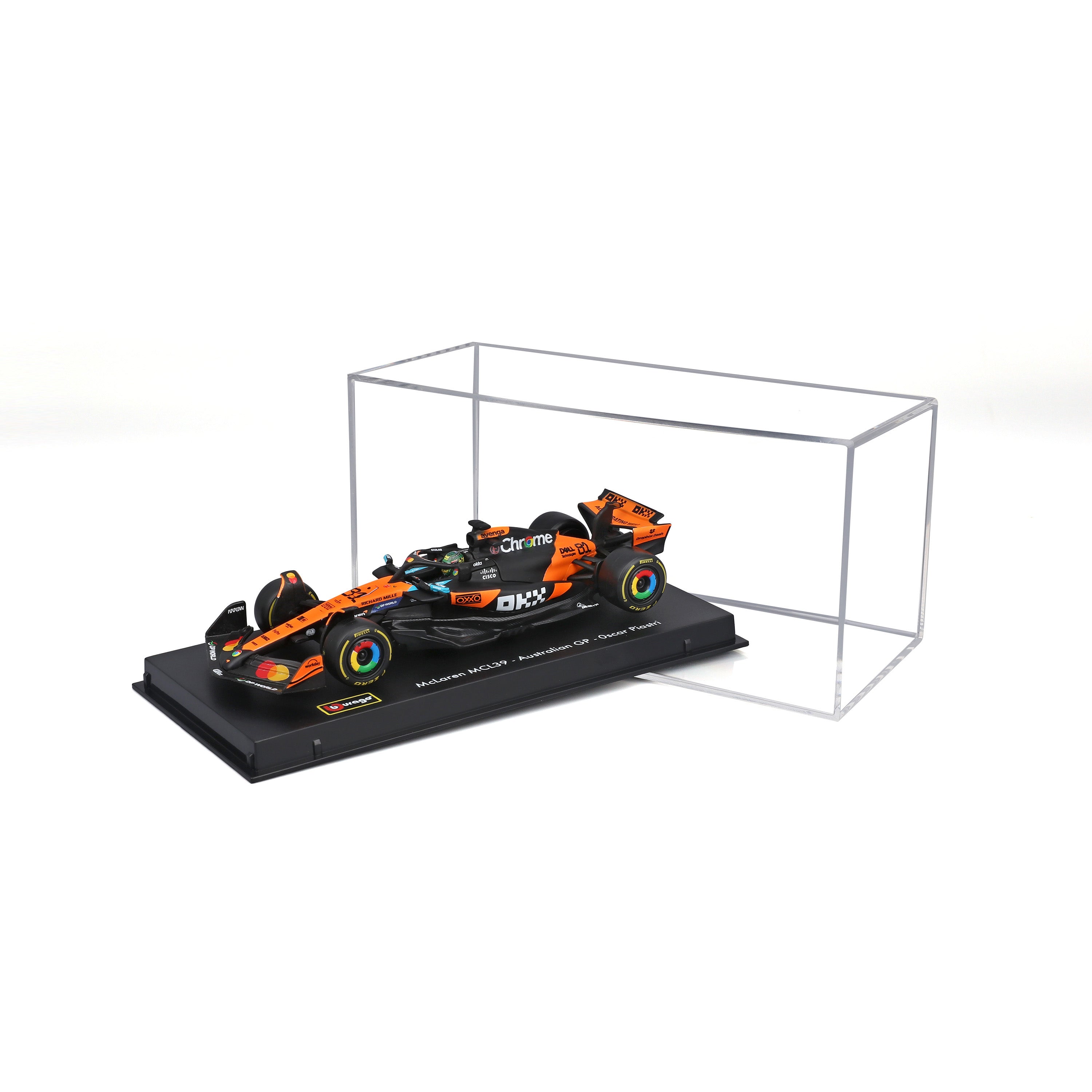 F1 McLaren F1 MCL39 2025 #81 Oscar Piastri – 1:43 Scale Model with Display Case