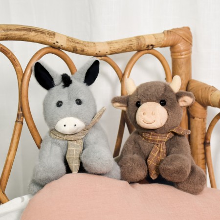 Petite peluche ne foulard - 14 cm