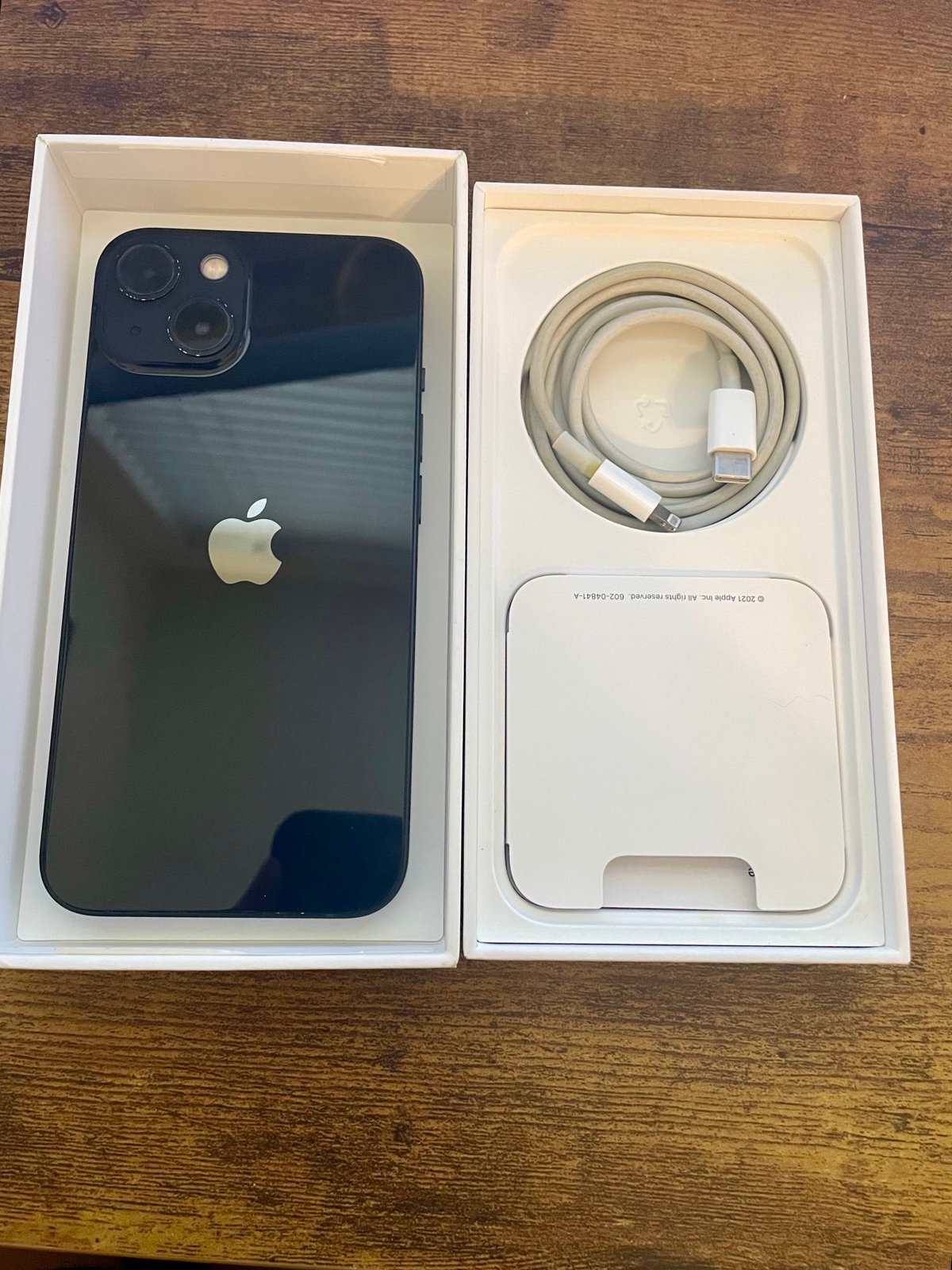 Apple iPhone 13 256 GB in Midnight for Unlocked 8S76