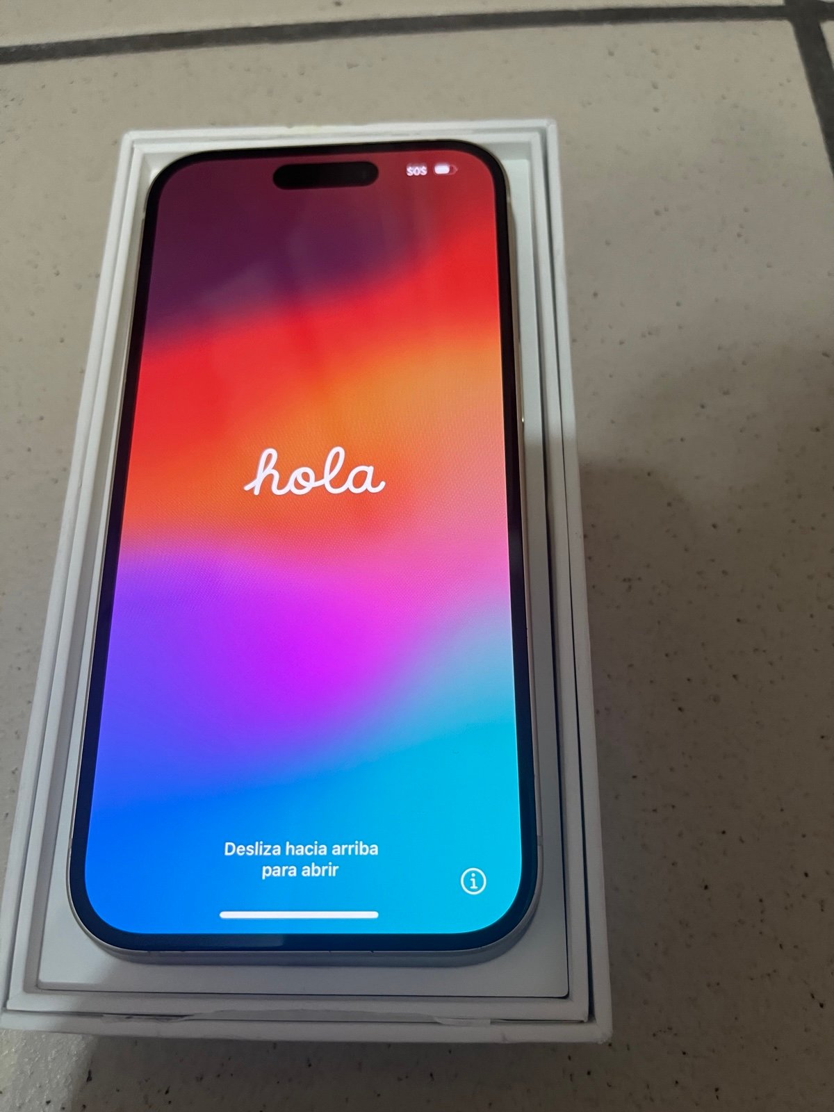 iPhone 15 unlocked 128 gb in yellow 8P99