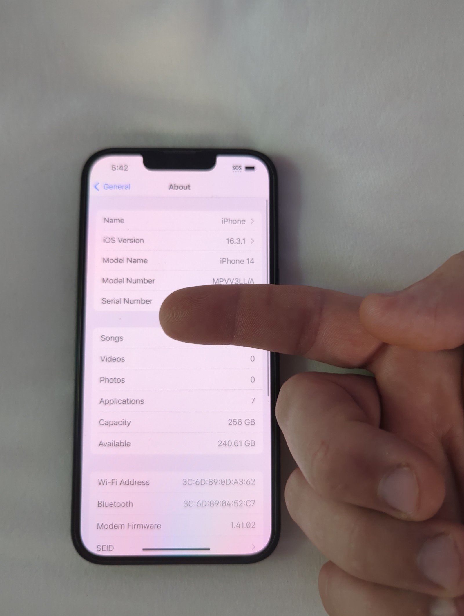 Apple iPhone 14 256 GB in Midnight for Unlocked New 2X77