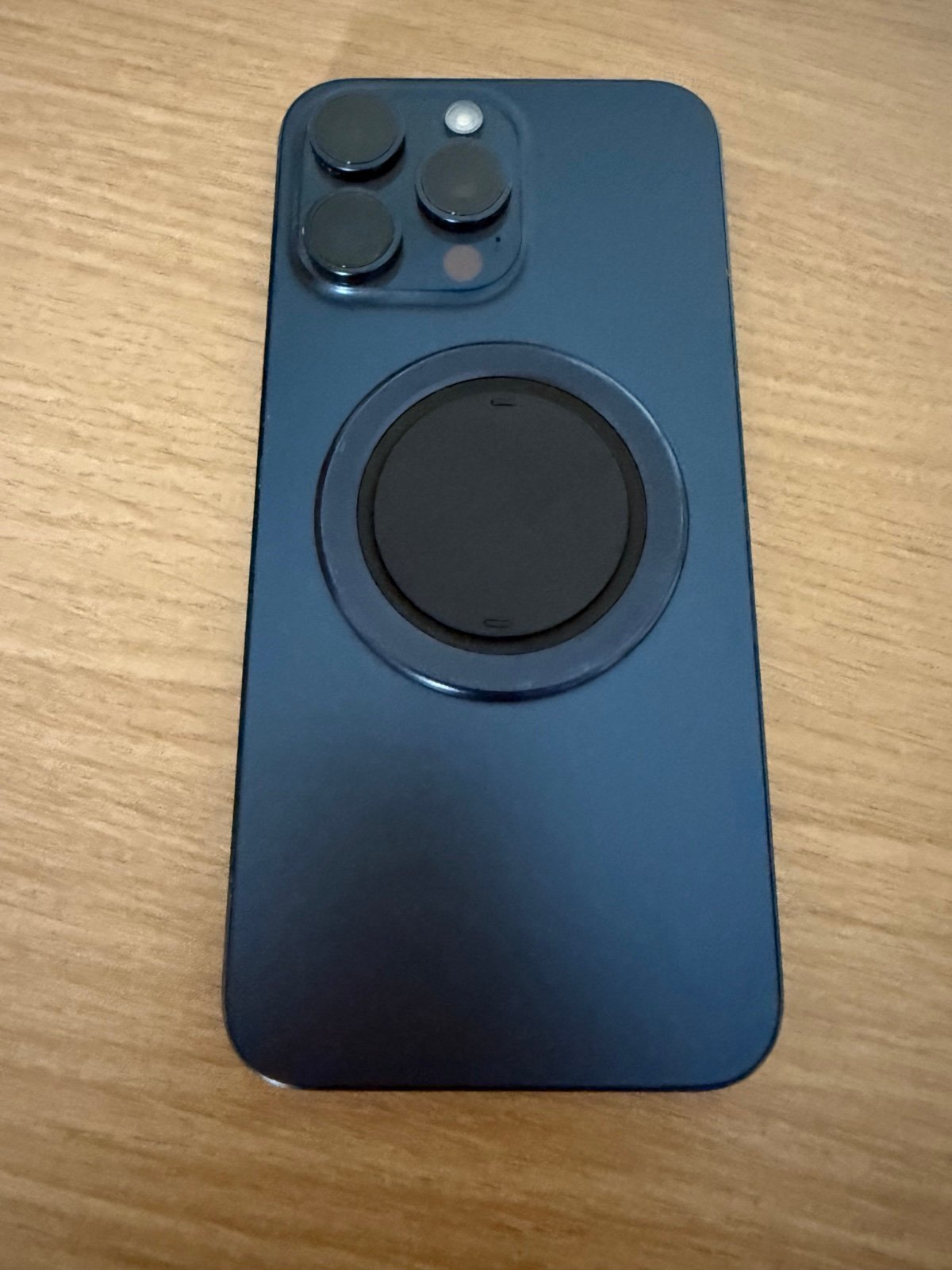 iPhone 15 Pro Max 256GB (1 MONTH OLD) + OhSnap 7D62