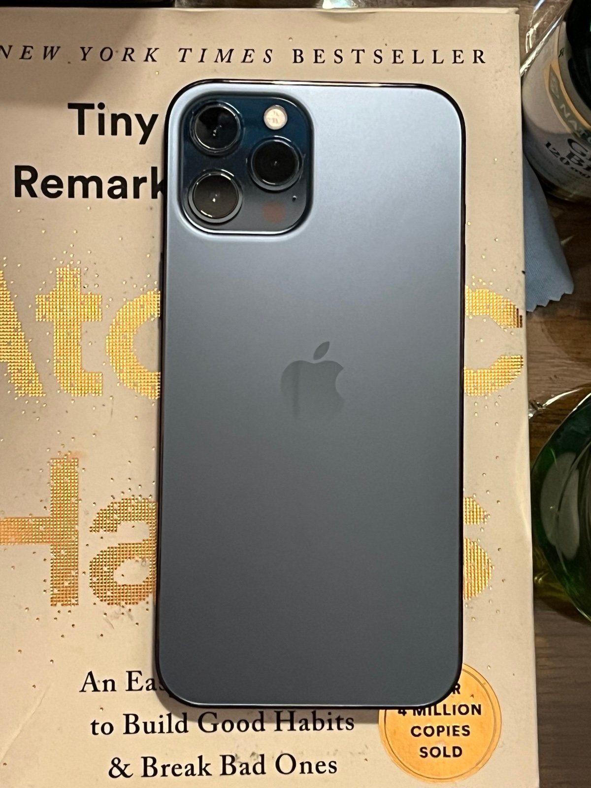 Unlocked iPhone 12 Pro Max 256 GB in Pacific Blue 6R51