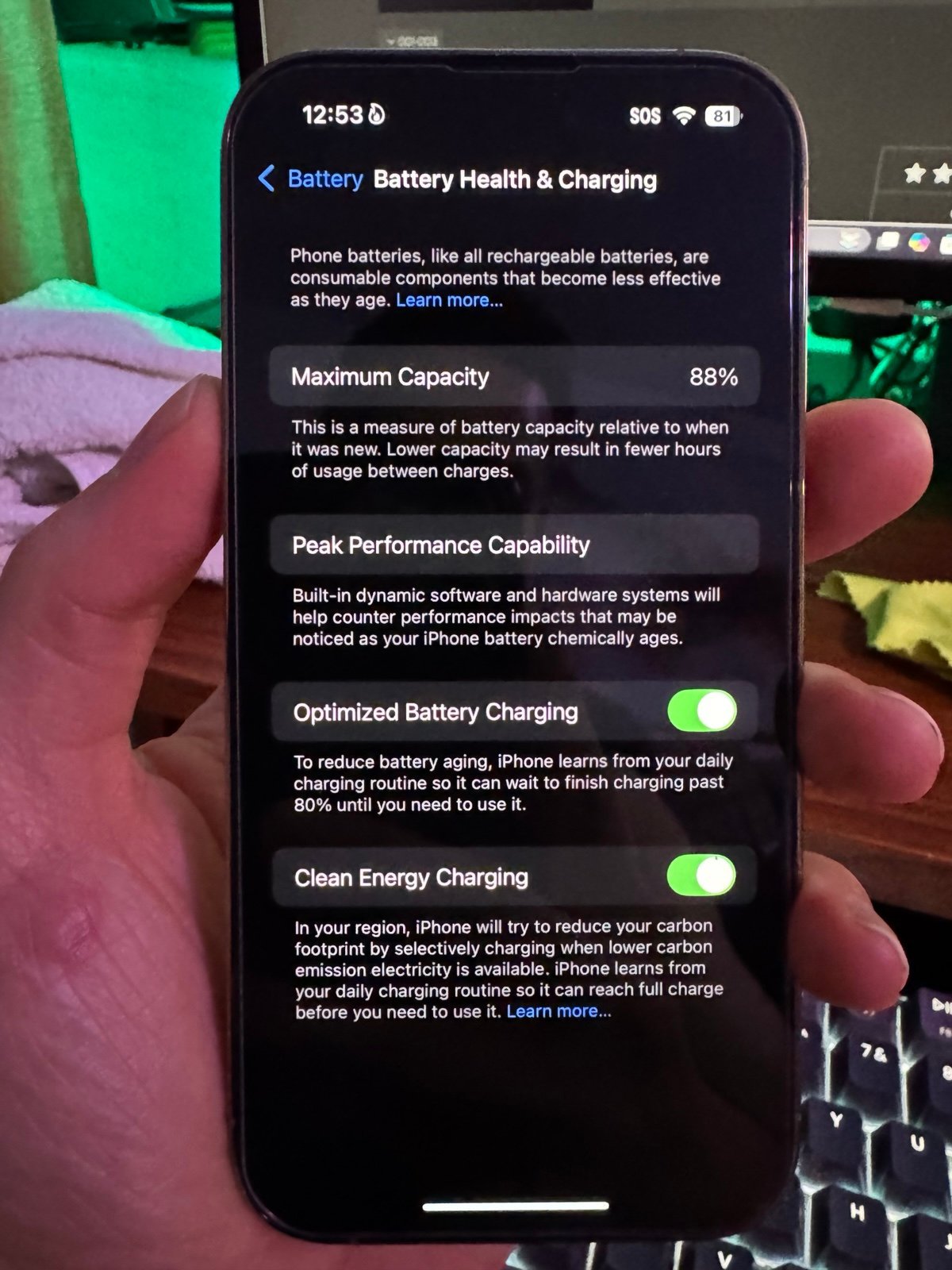 Apple iPhone 14 Pro 256GB Gold - Unlocked 7T29