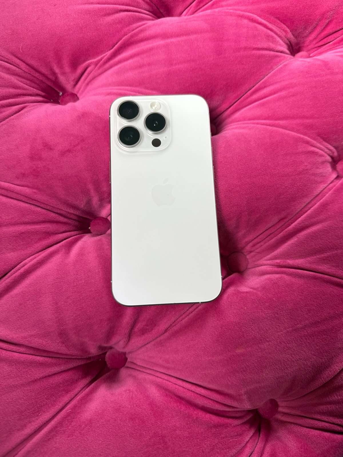 IPHONE 15 PRO 1TB WHITE UNLOCKED 5O69