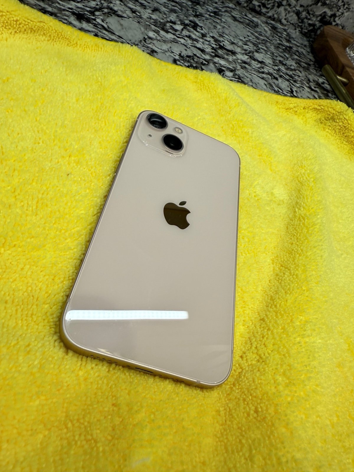 iPhone 13 256 GB Unlocked 6E88