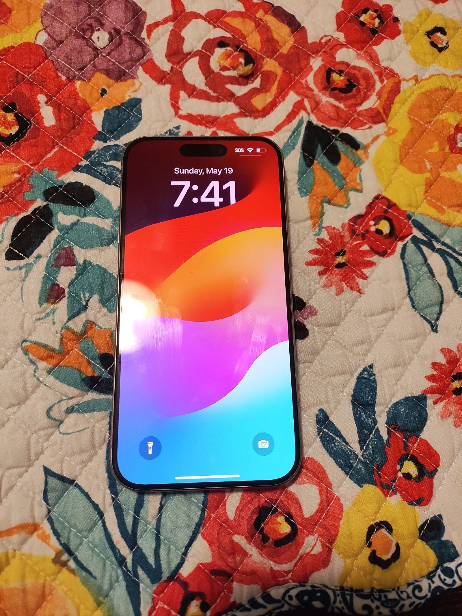 Apple iPhone 15 pro 9J55