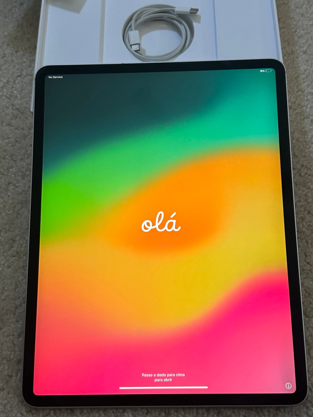 Apple iPad Pro 12.9 inch 4th generation with pencil and magic keyboard 5F56