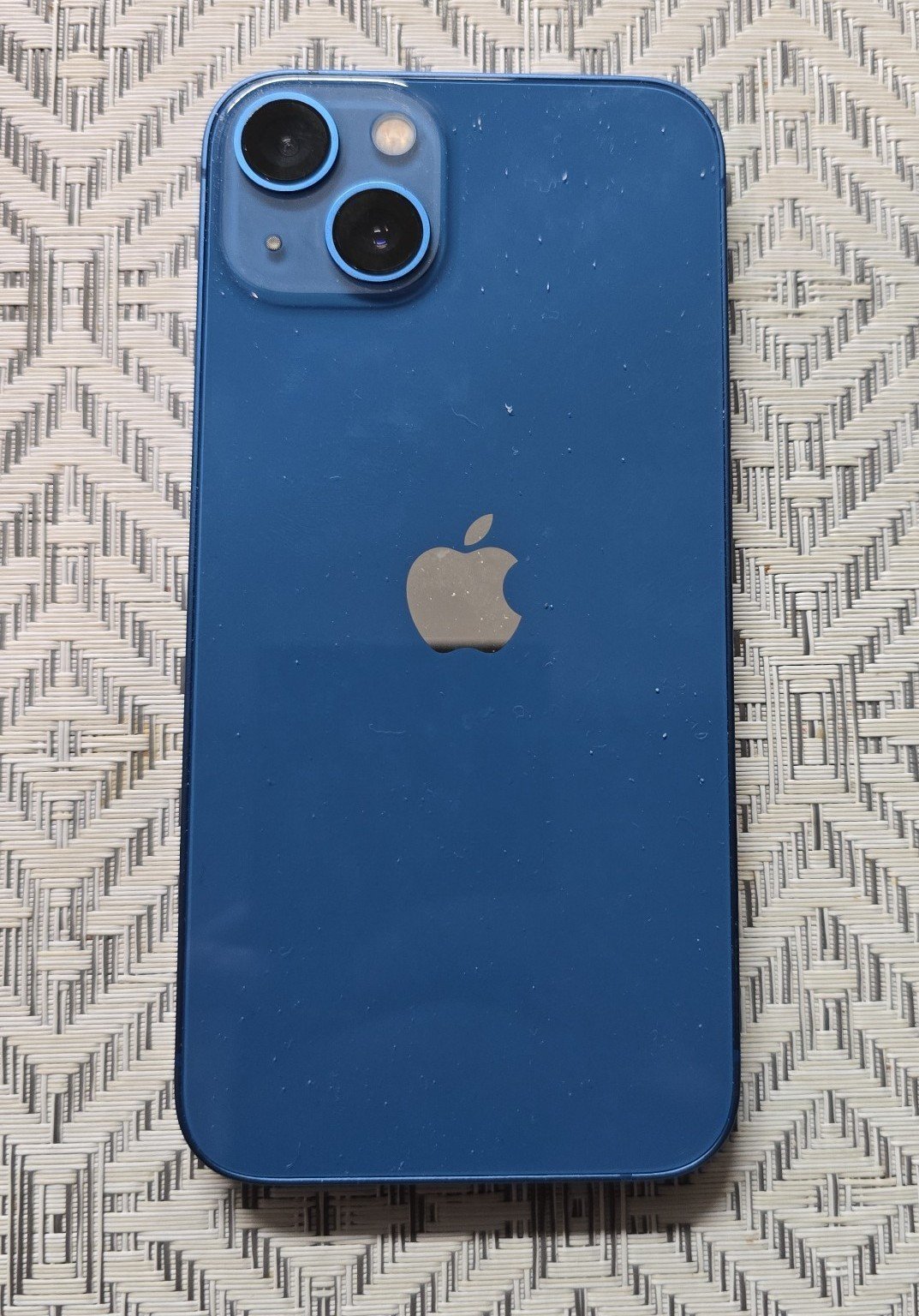 IPhone 13 unlocked 128GB blue 8B63