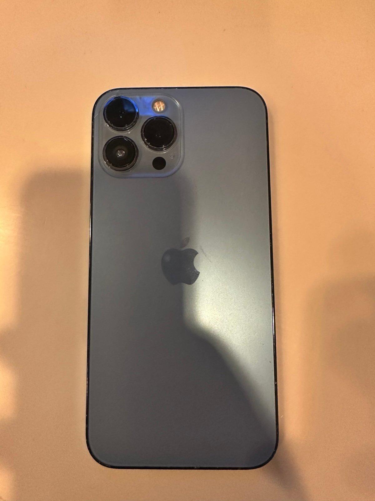 Apple iPhone 13 Pro Max 1 TB in Sierra Blue 5Q15