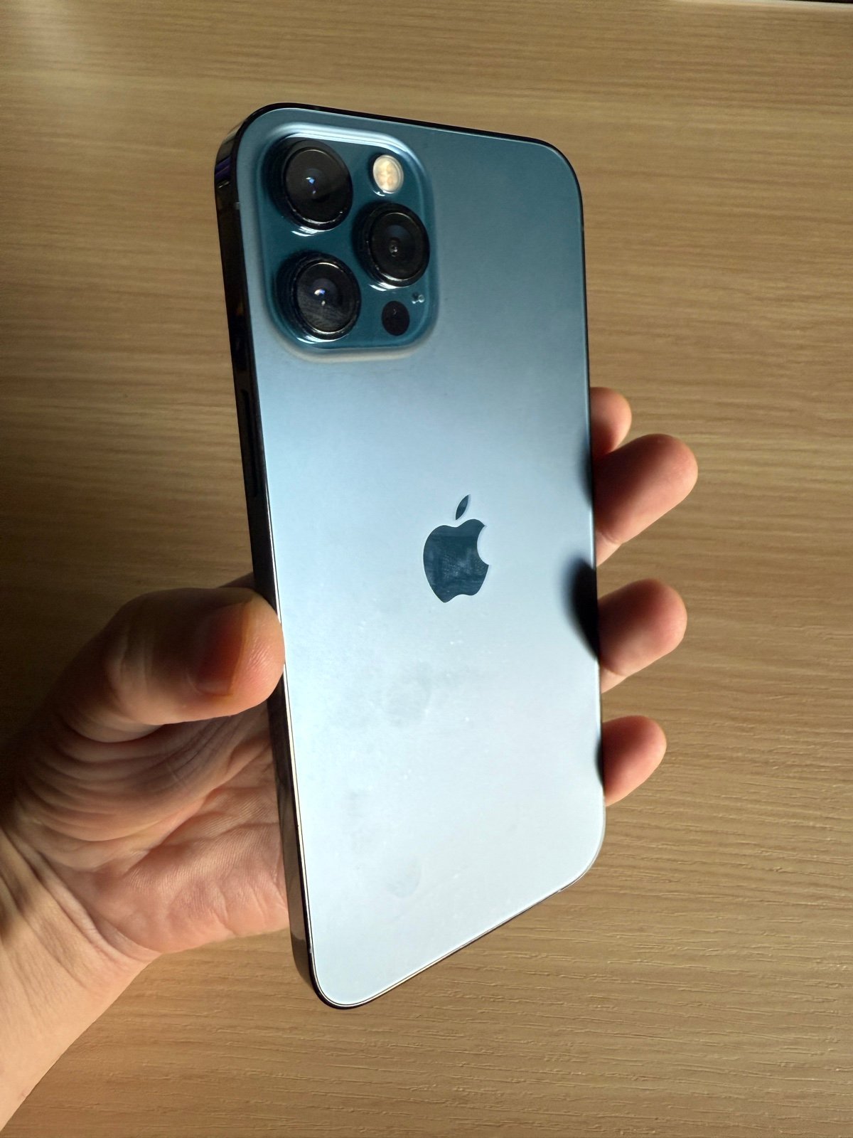 iPhone 12 Pro Max Unlocked 128GB Pristine 6Y89