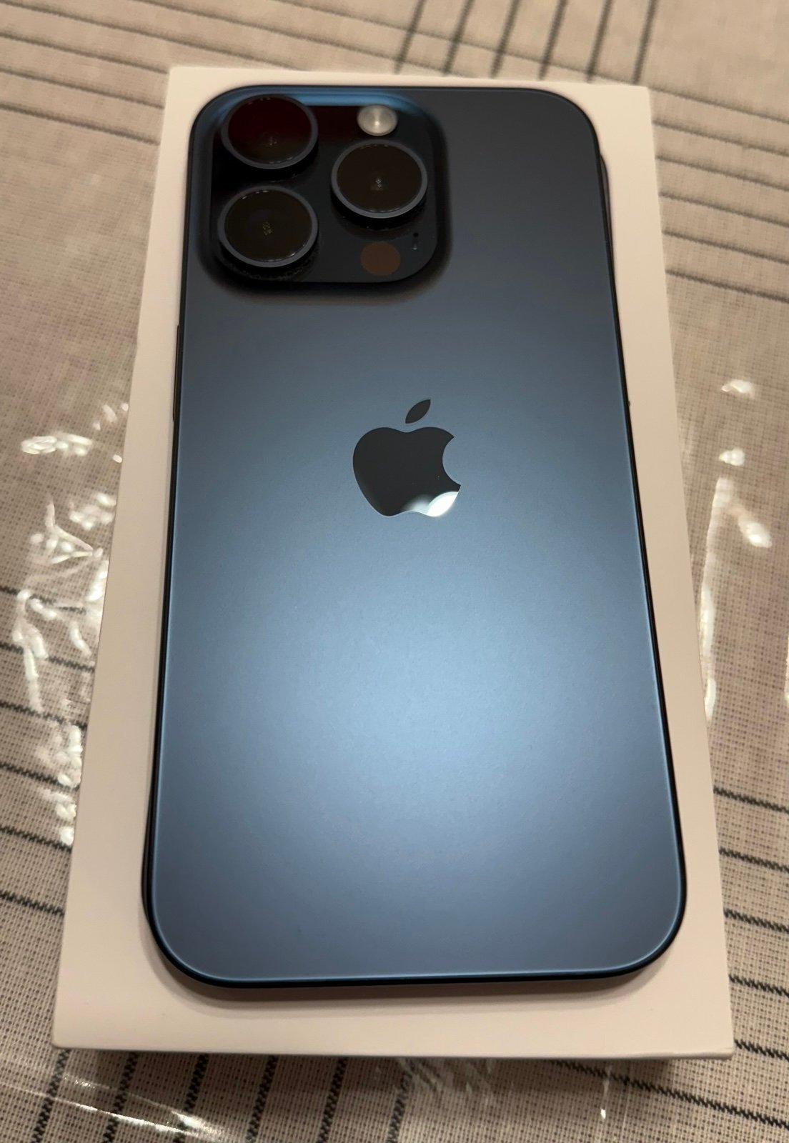 iPhone 15 Pro unlocked 128GB 9A13