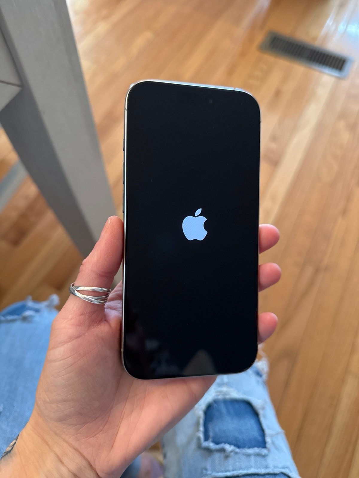 iPhone 15 Pro Unlocked 1F93