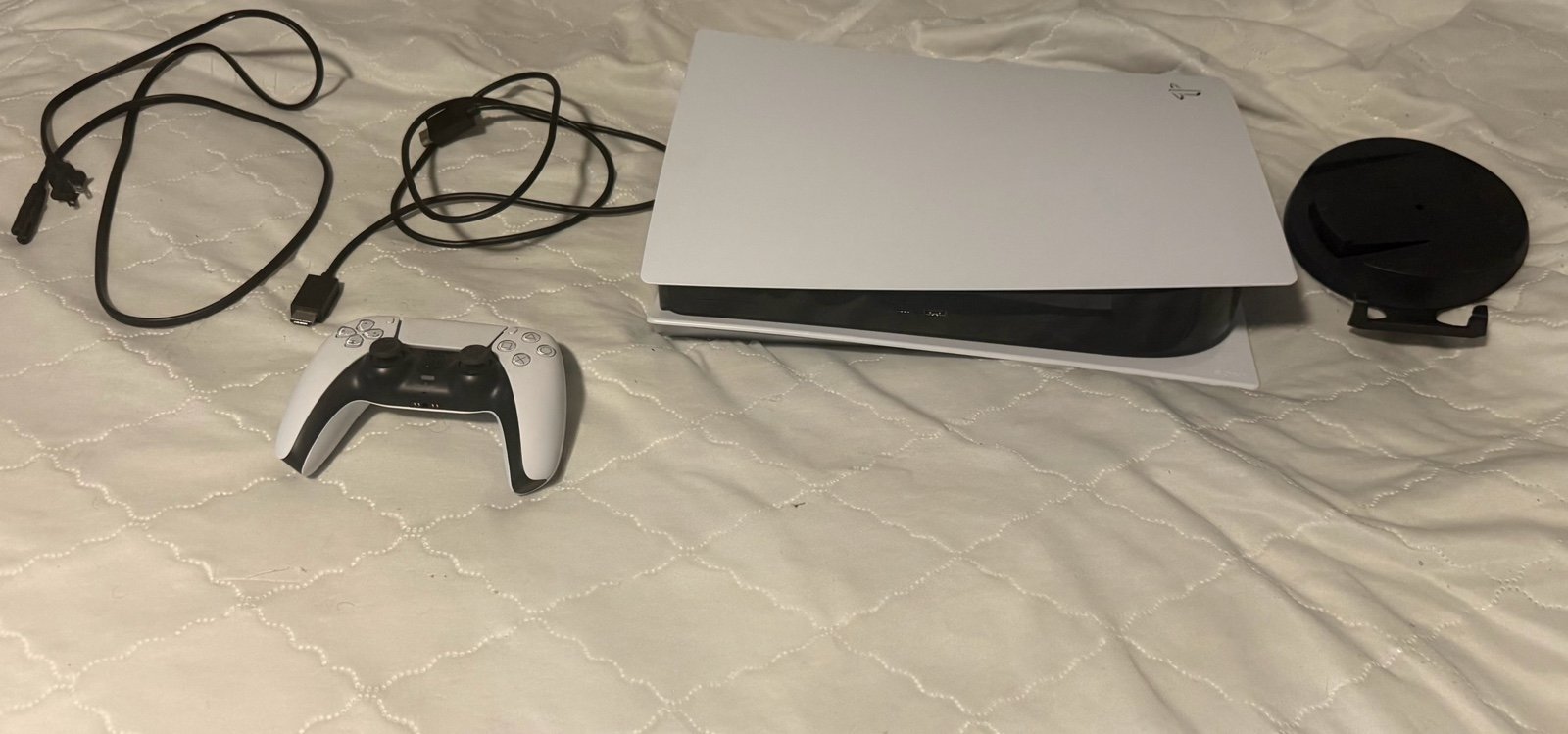 PlayStation 5 and 2 Games 9X93