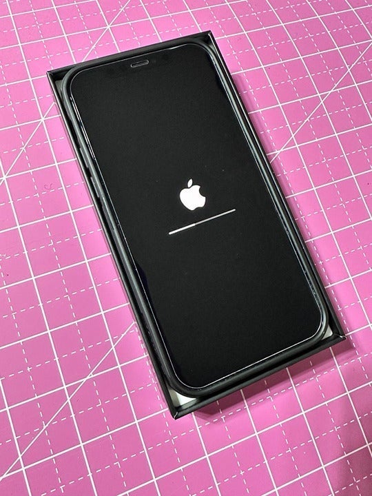 Apple iPhone 12 Pro - 128 GB - Graphite (Unlocked) A2341 Excellent 3O53