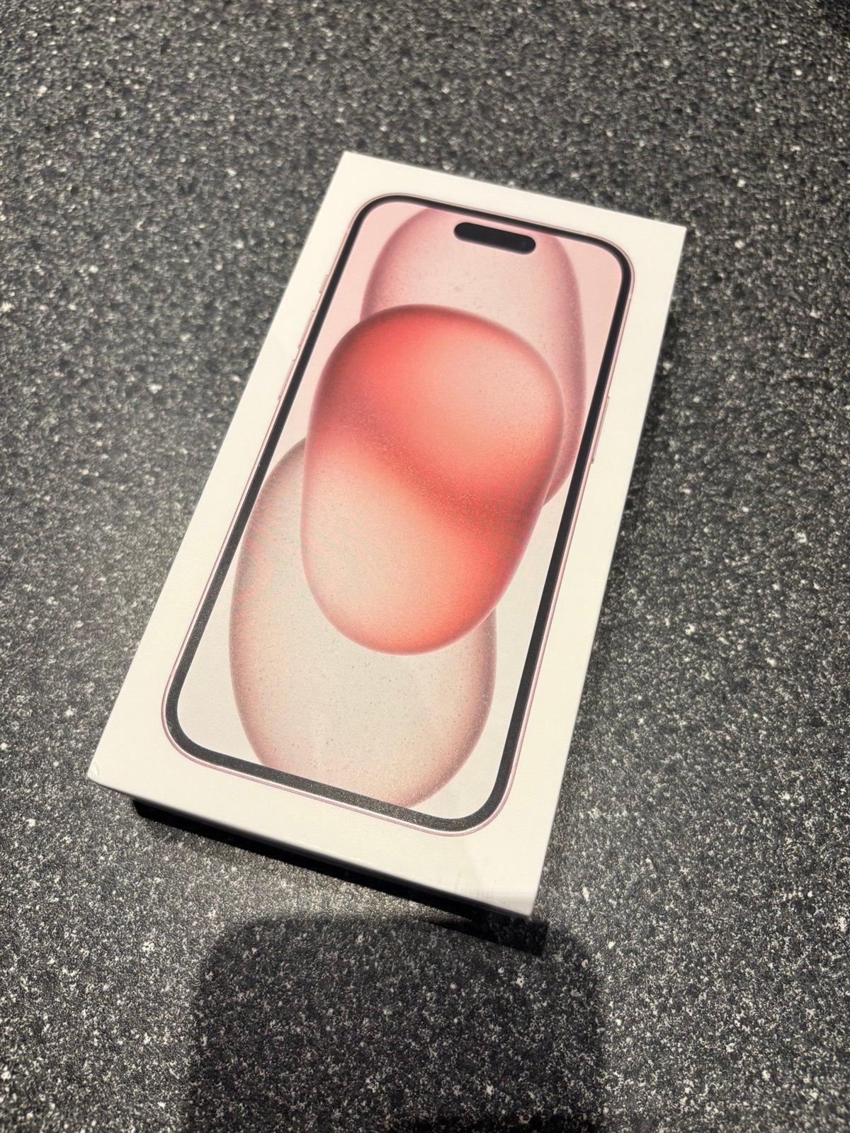 T-Mobile pink iPhone 15 5Y37