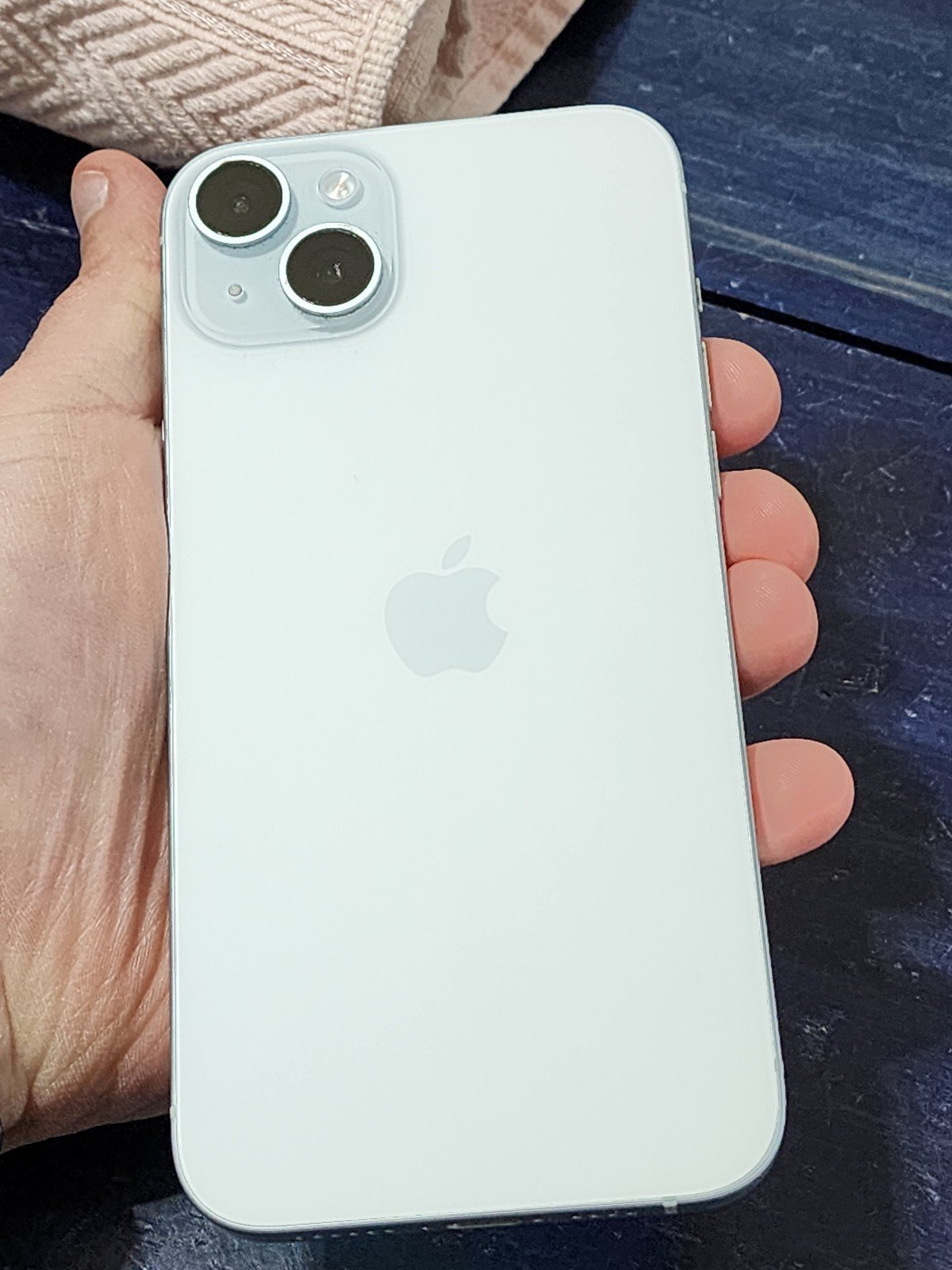 Apple iPhone 15 Plus 128GB WHITE AT&T | *FOR PARTS/REPAIR* 6T58