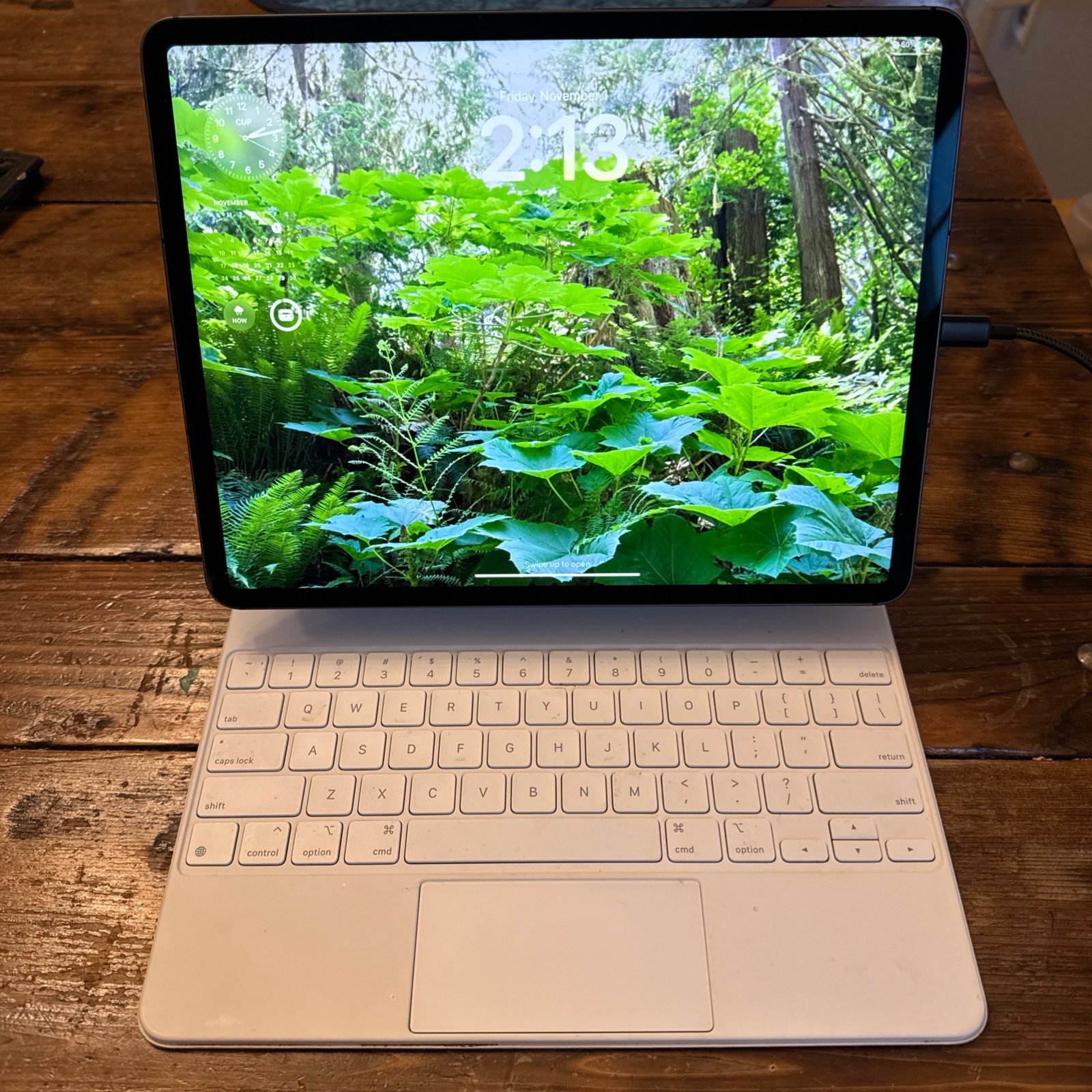 Apple iPad Pro 12.9” 5th Generation with Magic Keyboard 9W28