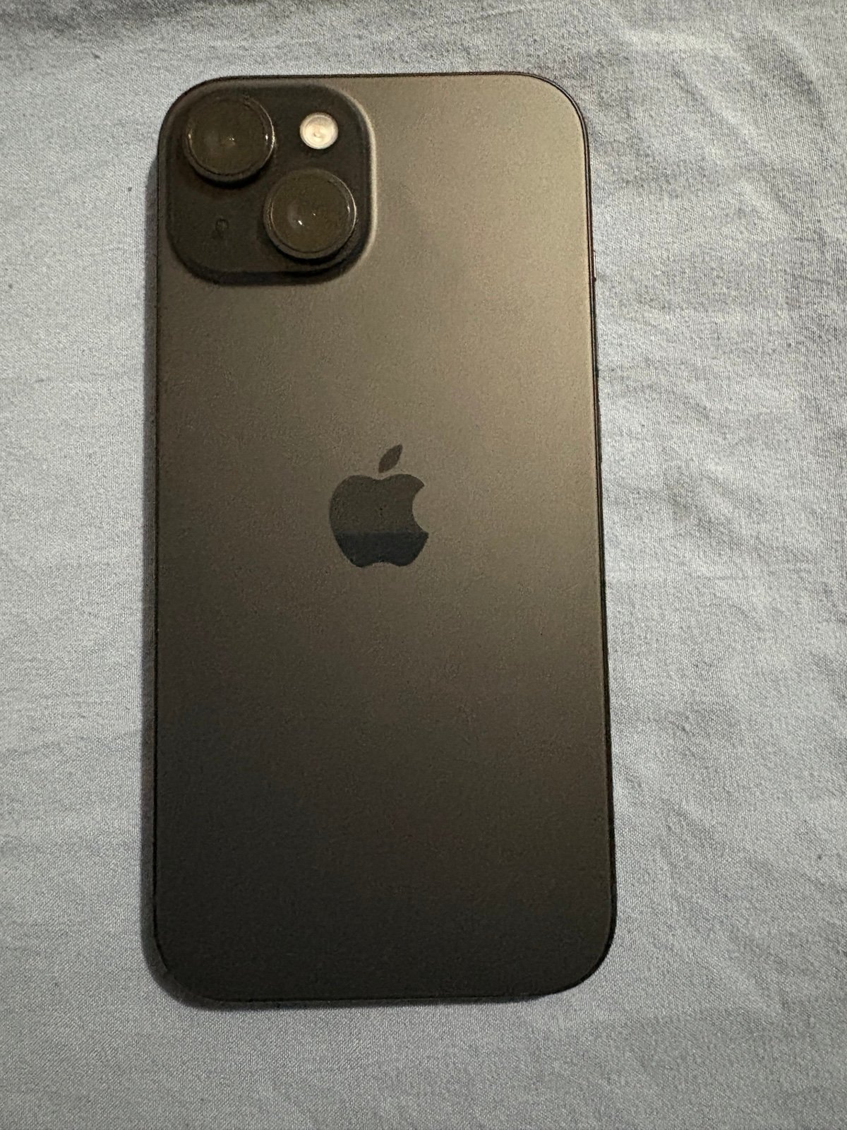 Unlocked Apple IPhone 15 Never Used Before without box 6L79