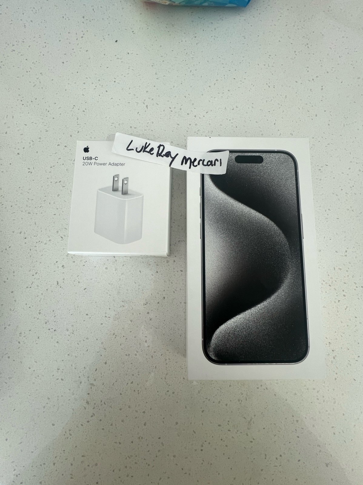 iphone 15 pro 256gb unlocked + charger 2S83