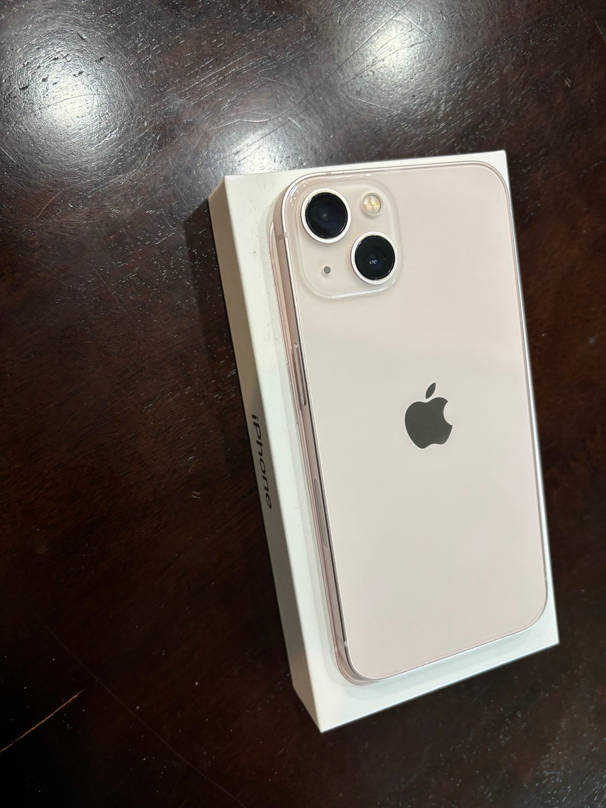 Apple iPhone 13 - 128 GB - Pink 8J88