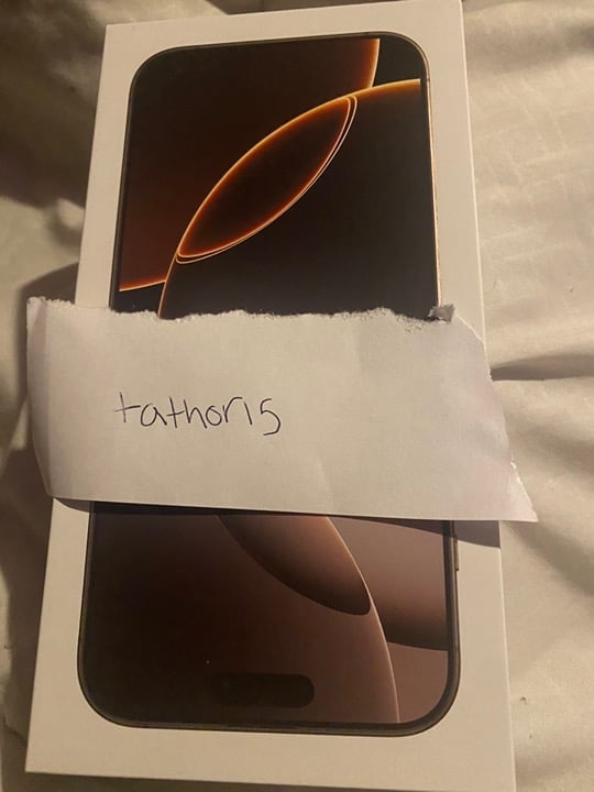 iPhone 16 Pro Max 3Y61