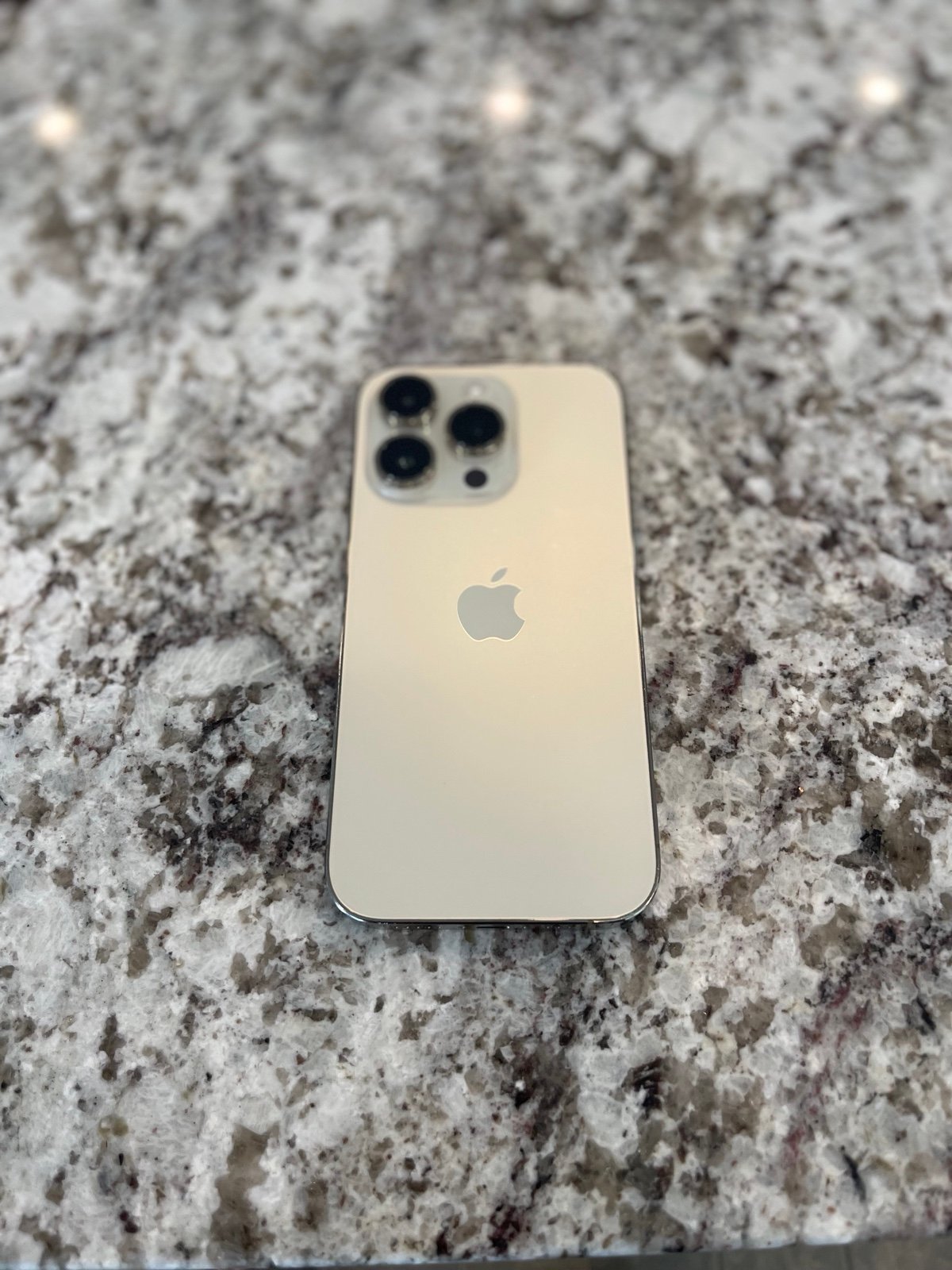 Apple iPhone 14 Pro 512GB in Gold for Unlocked 6G95