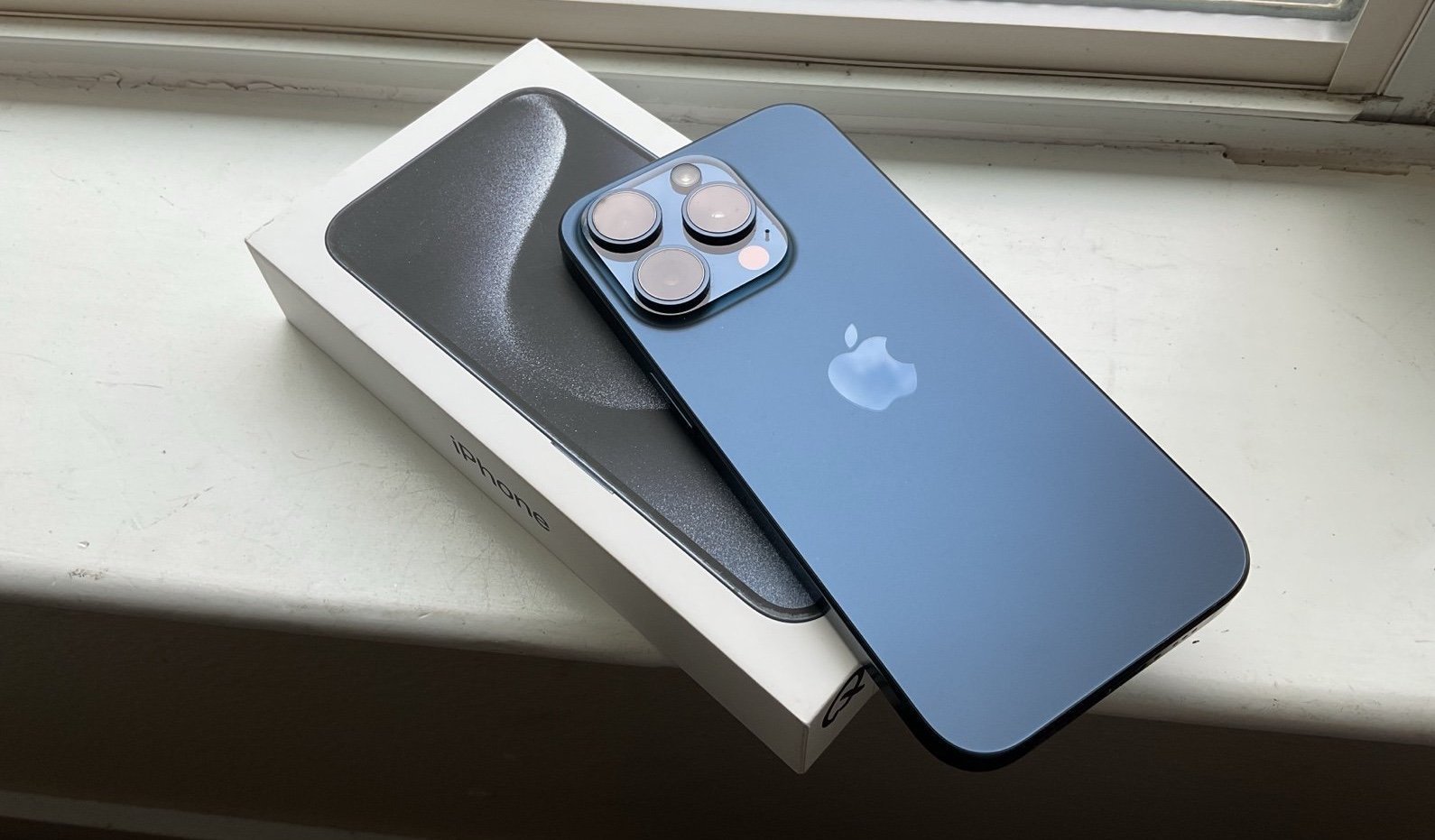 Apple iPhone 15 Pro Unlocked 256 5O37