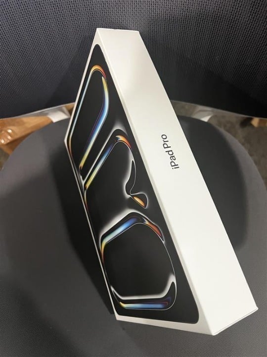 iPad Pro - 13inch - Latest Gen *OPEN BOX* M4 - Wifi 256GB 8X81