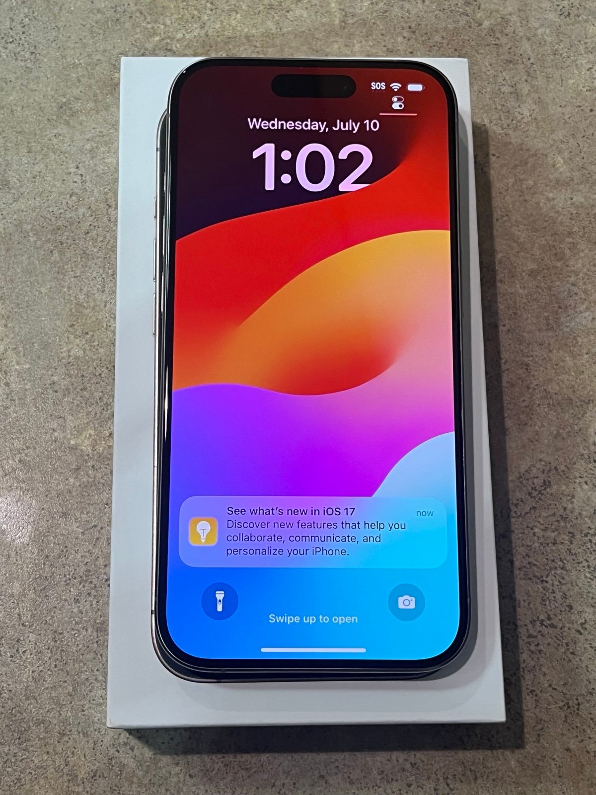 iPhone 15 Pro 128GB AT&T Natural Titanium Like New 7M87