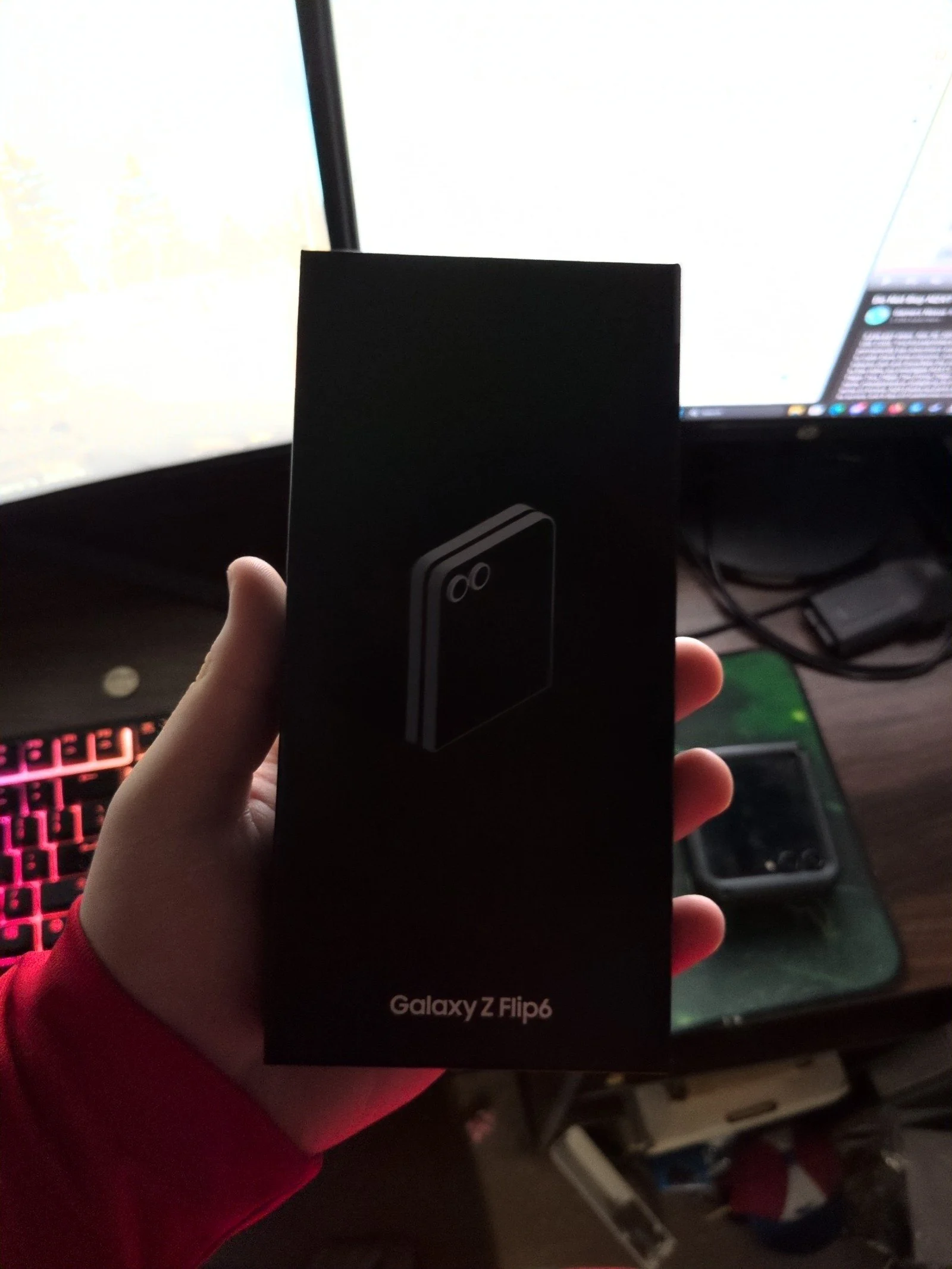 SAMSUNG Galaxy Z Flip6 5G 256GB Factory Unlocked BLUE - Brand New